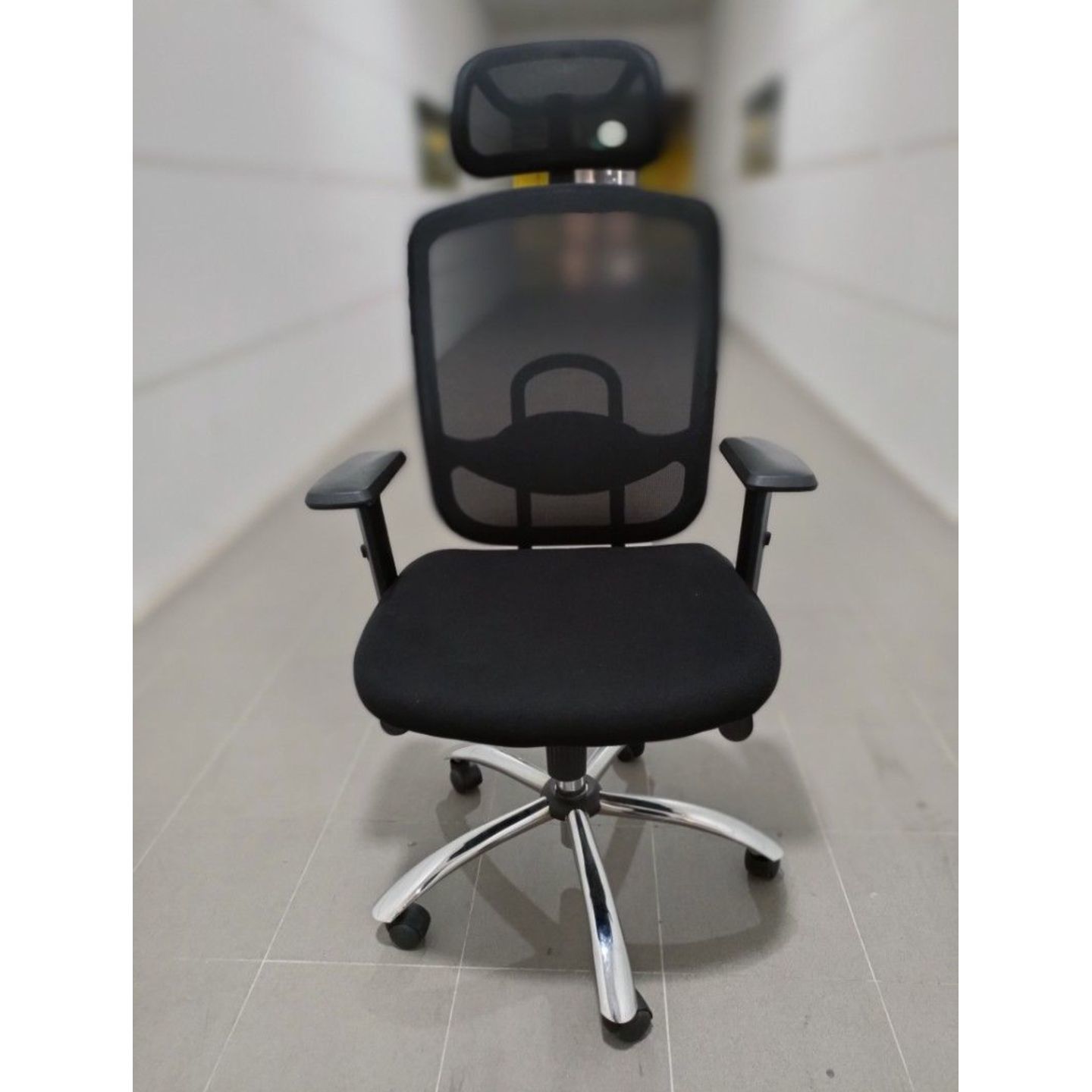 STASION Executive Office Chair in BLACK