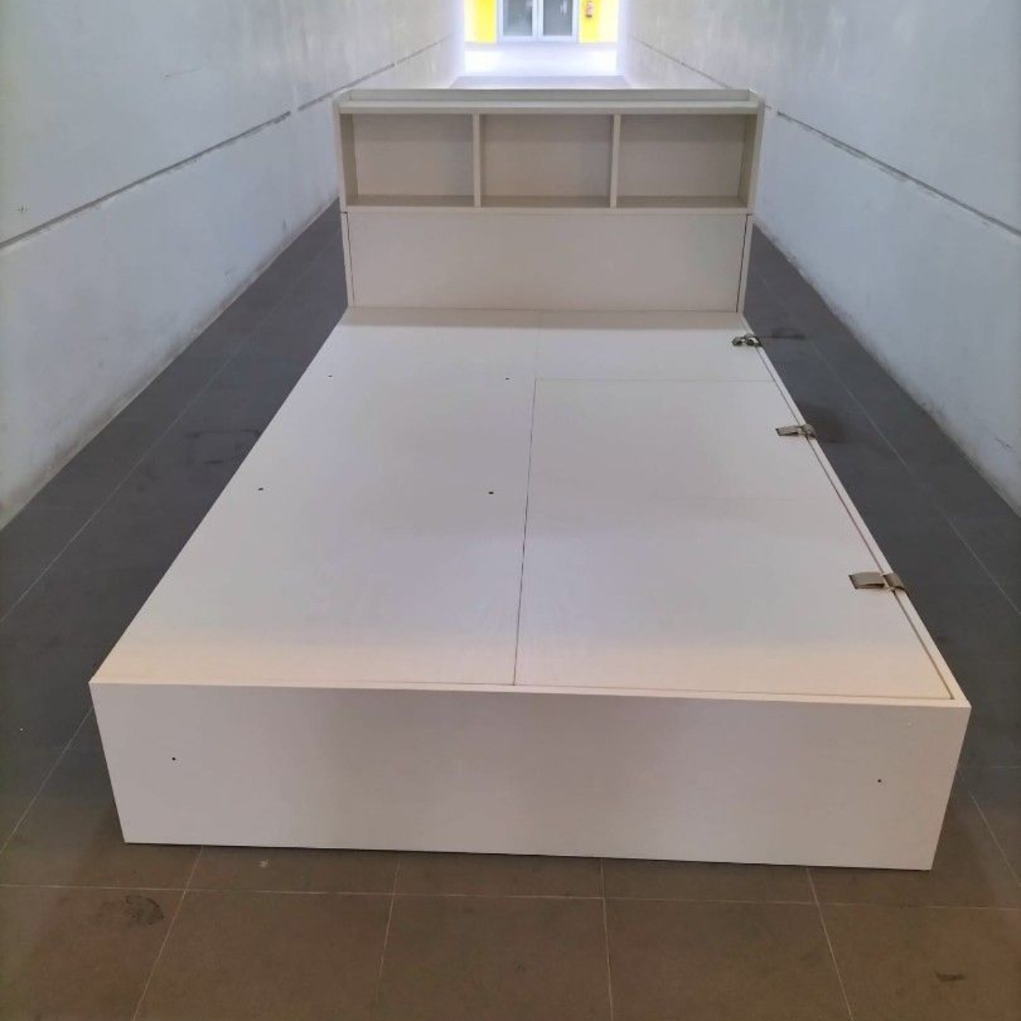 HOLVER Multi Storage Tatami Bedframe in WHITE (UK Small DOUBLE)