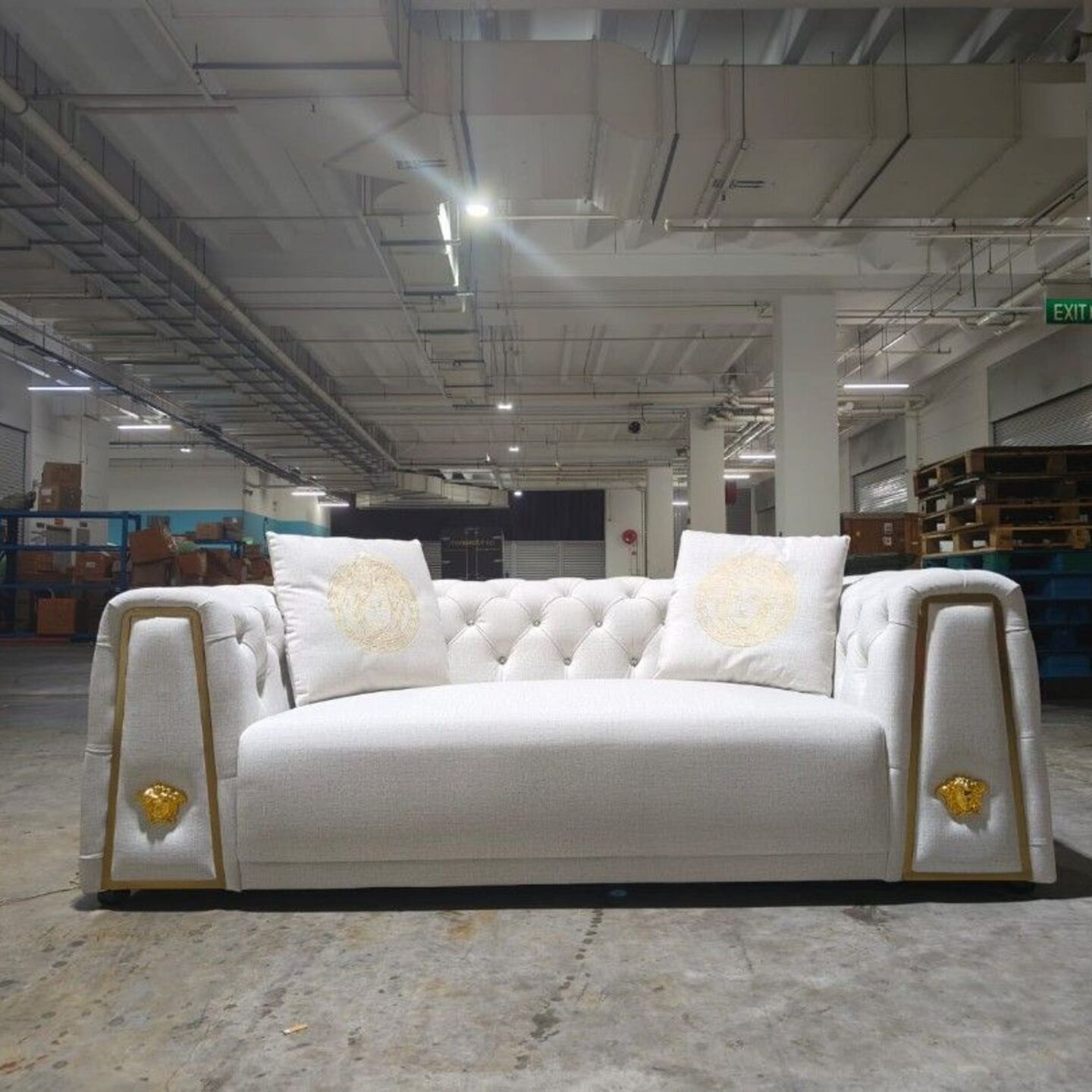 KRIGER 3 Seater Contemporary Chesterfield Sofa in CAT FRIENDLY IVORY WHITE FABRIC 50717-P2-826