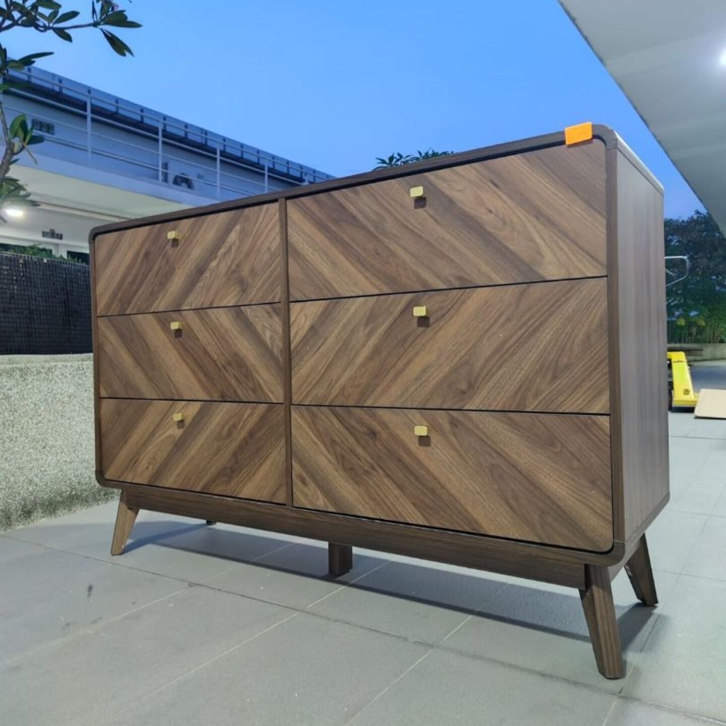 CANNONVALE Long Chest of Drawers