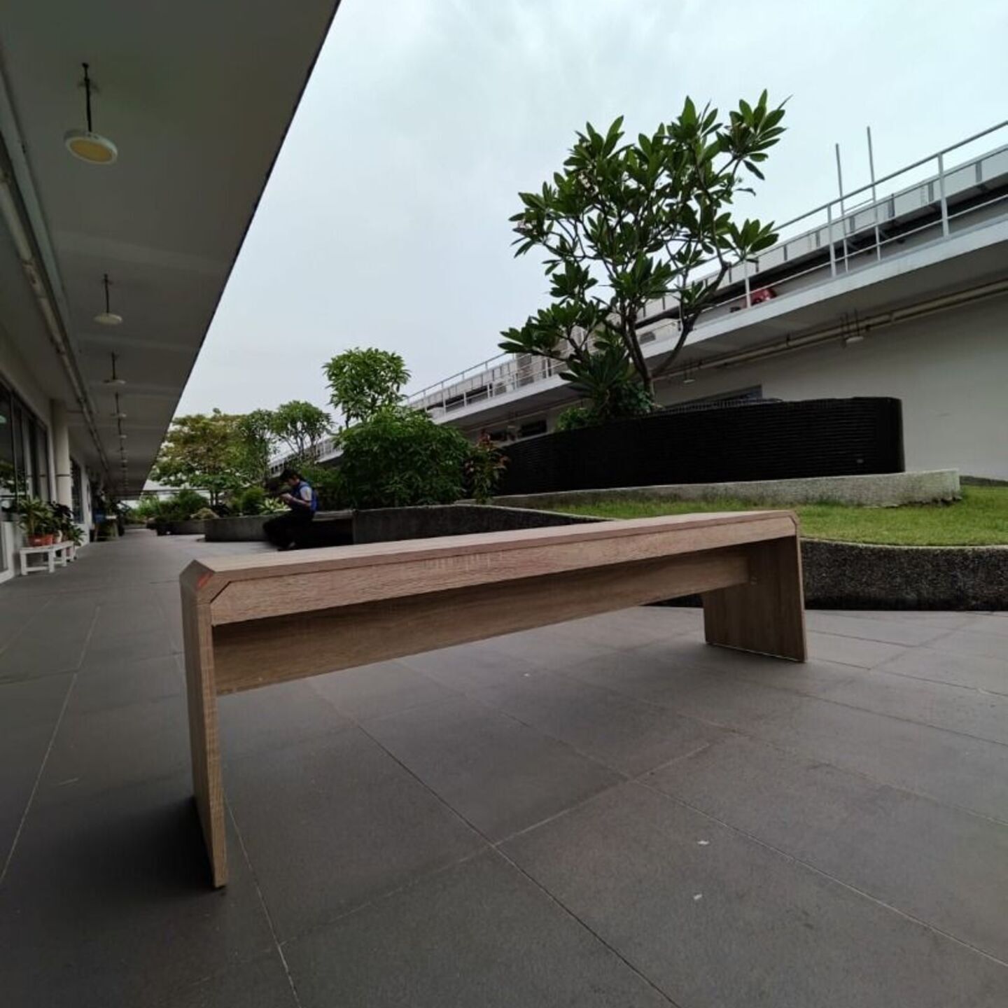 ARGENTEA Bench