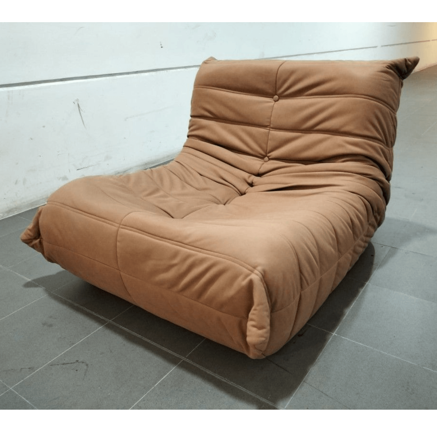 MARAZ Lounge Chair in CAMEL BROWN LEATHAIRE