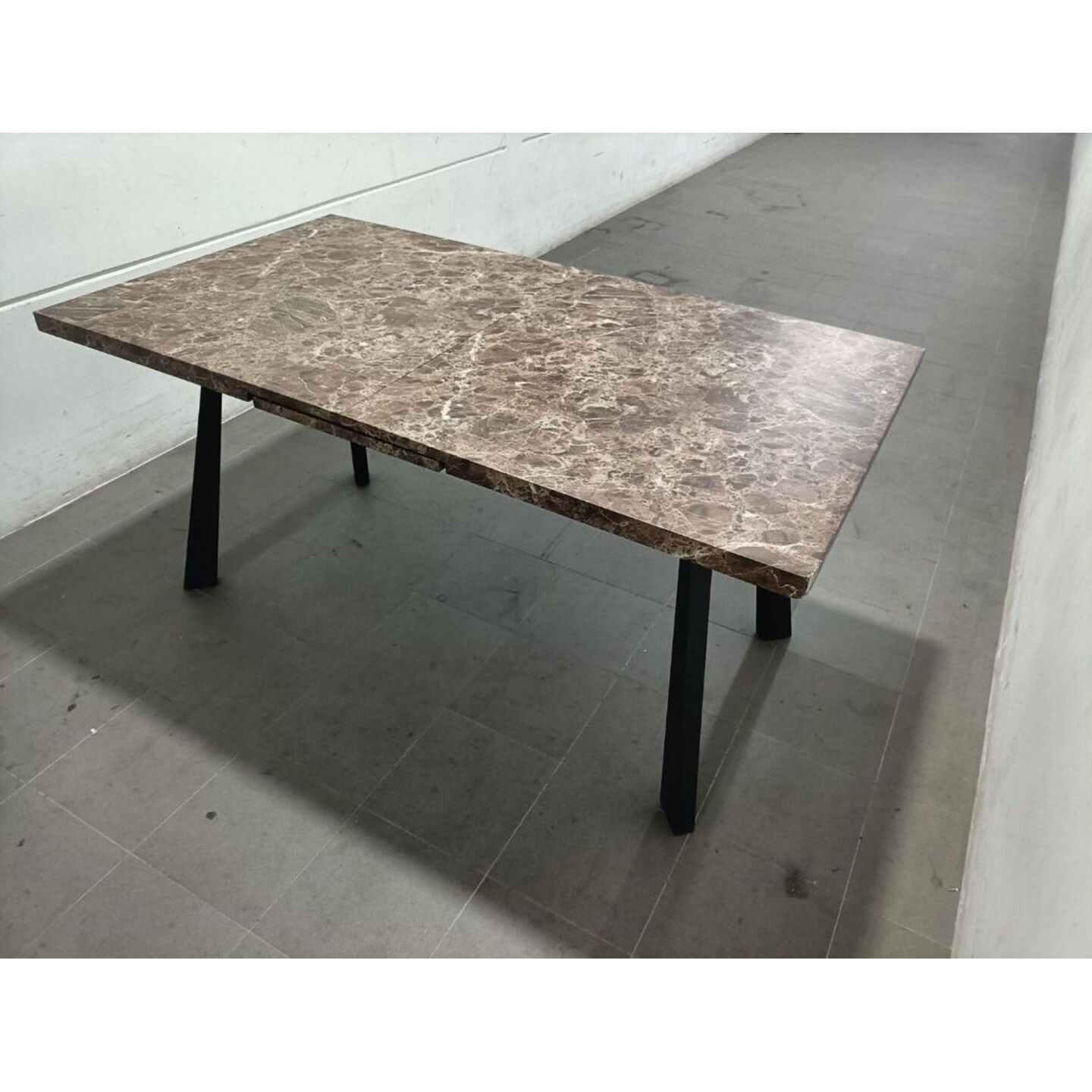 FORDA Extendable Dining Table in BROWN MARBLE LAMINATE MDF