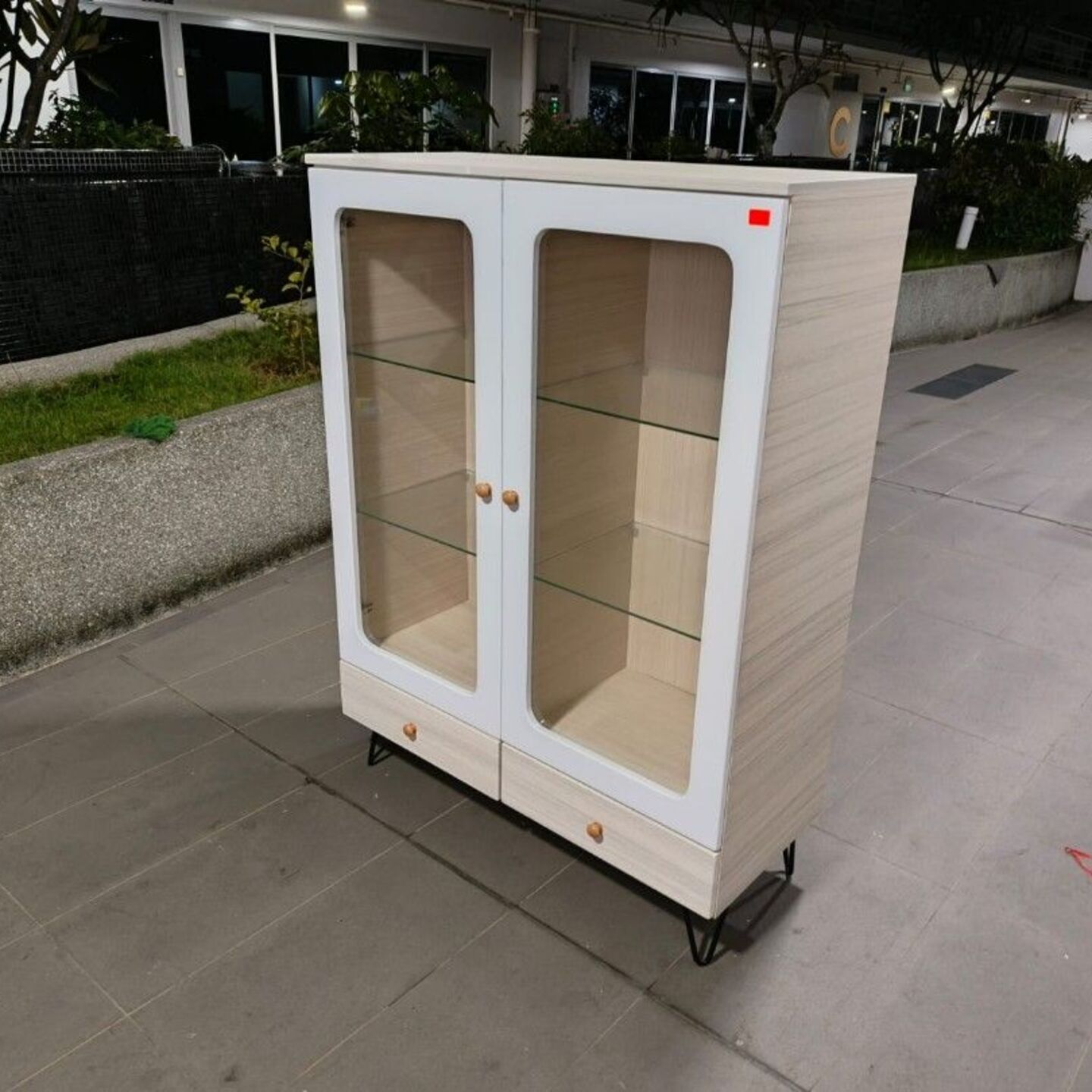ANADU Display Cabinet