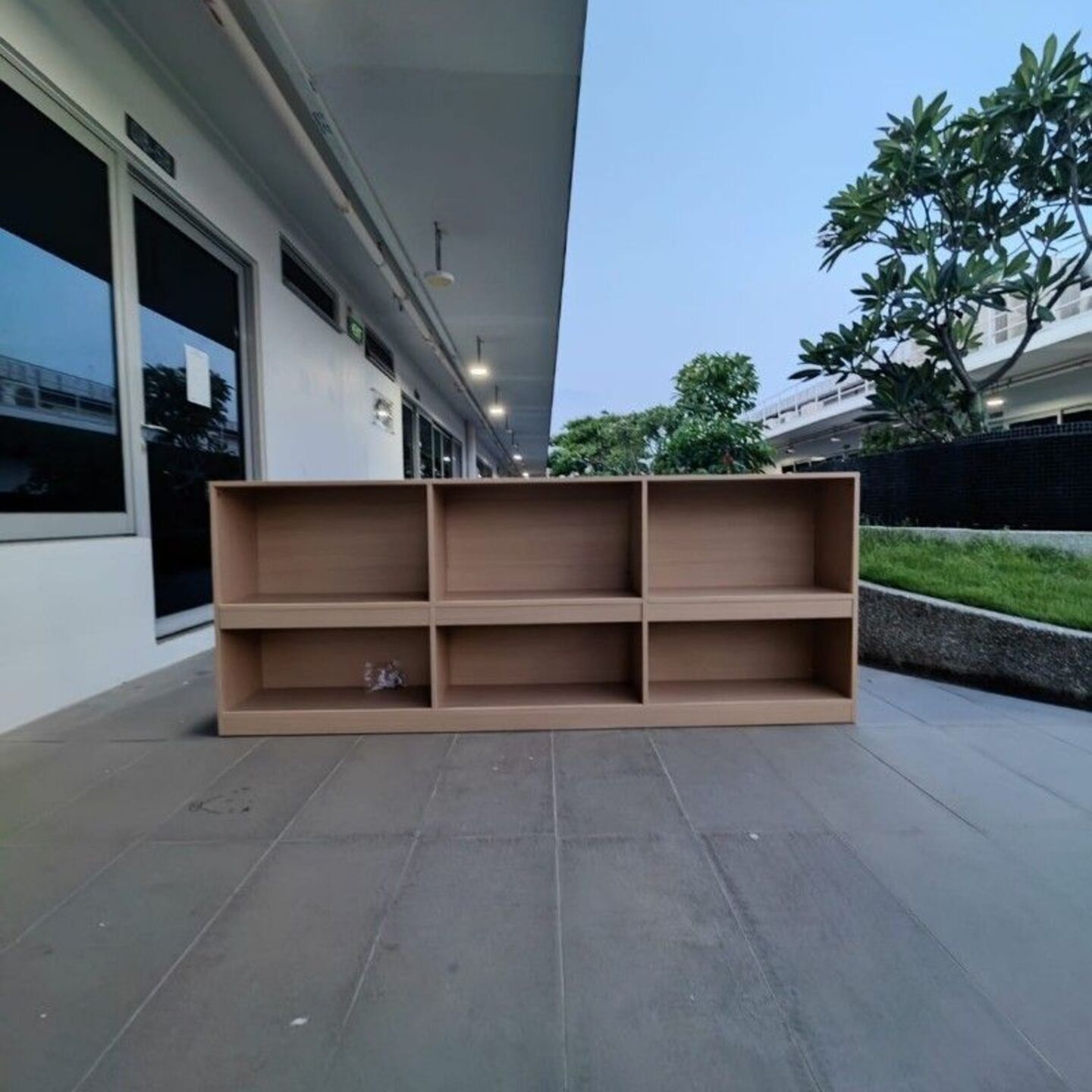 HUNKAR 2.0M Display Cabinet