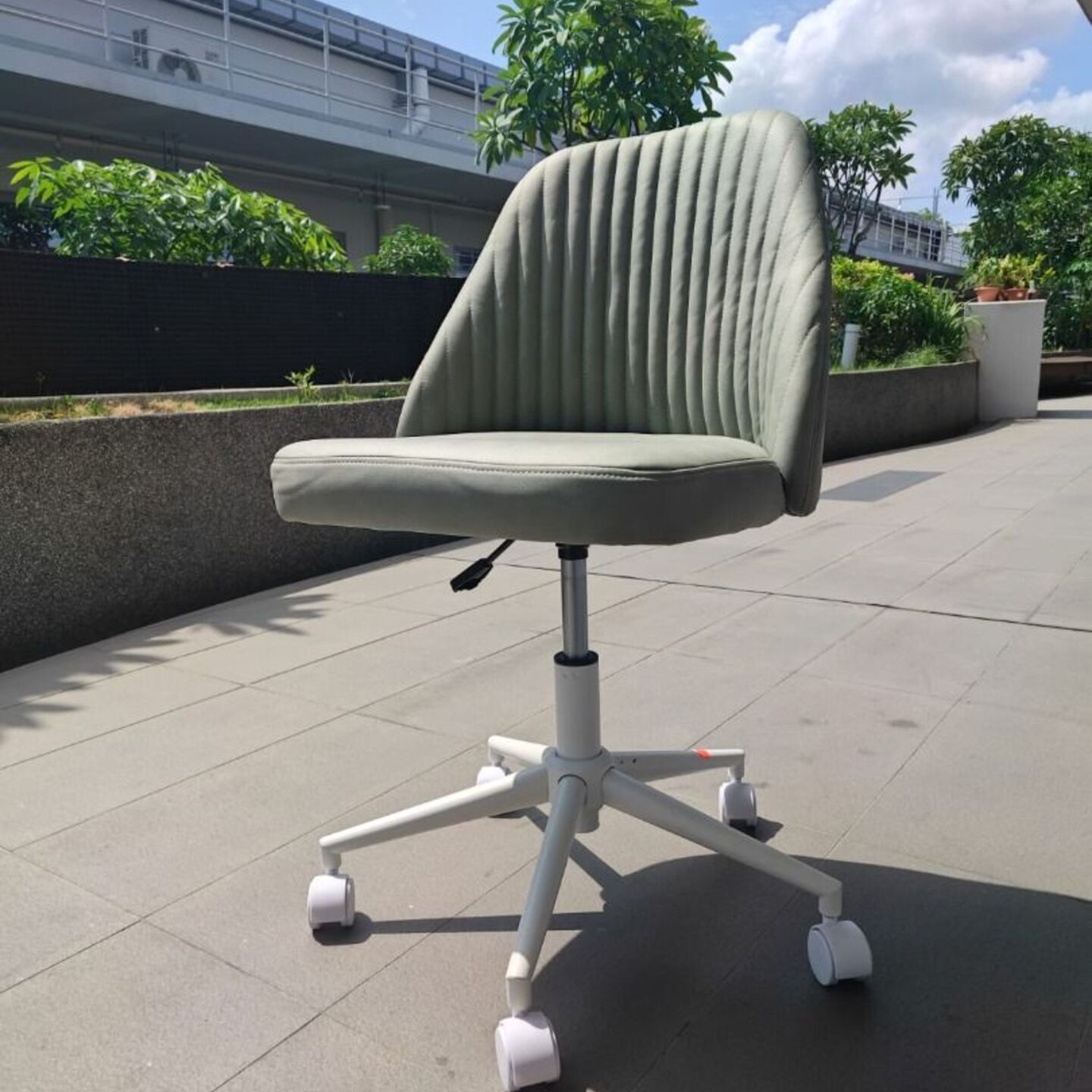 BALOOCH Office Chair in Green FABRIC
