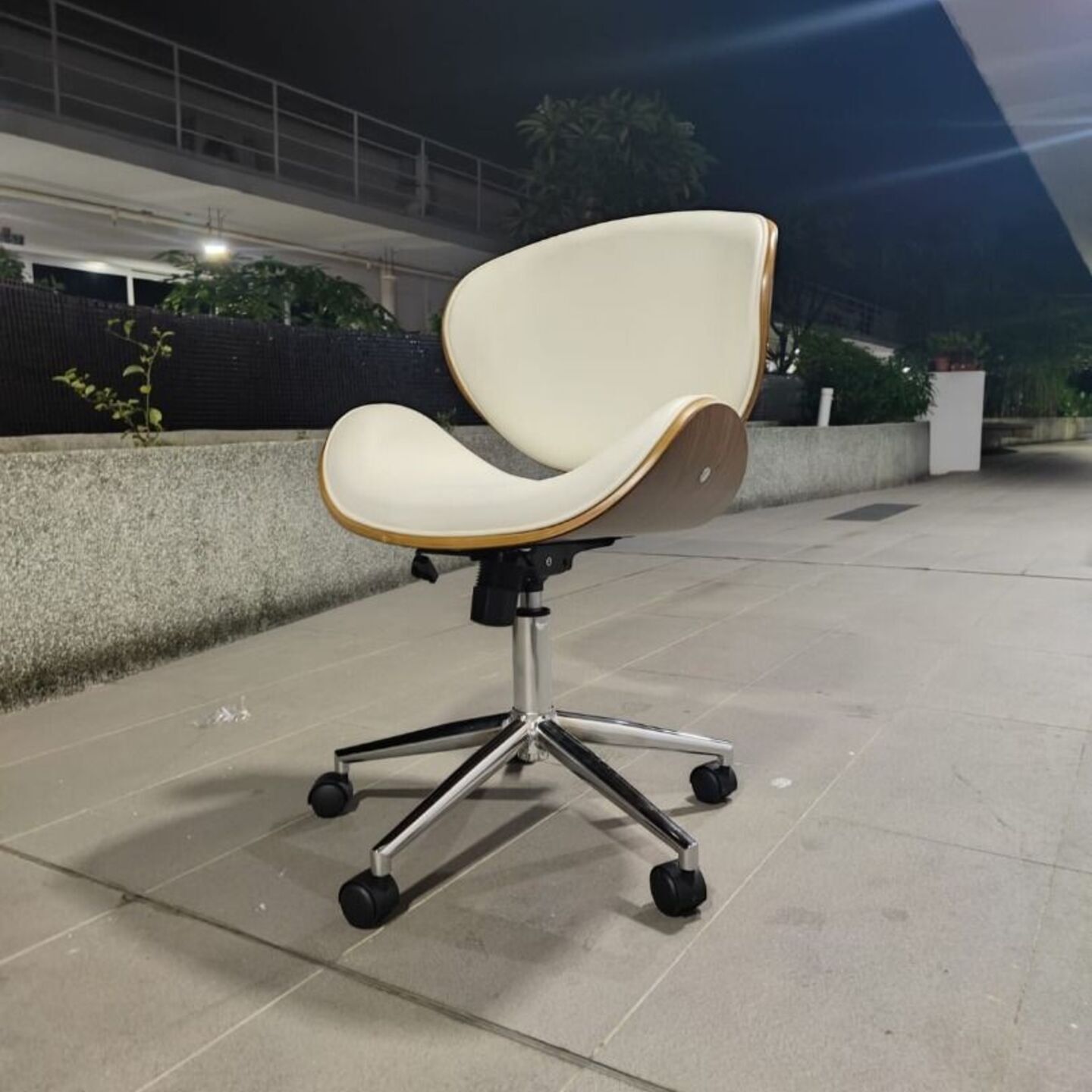 STEWART Office Chair in WHITE