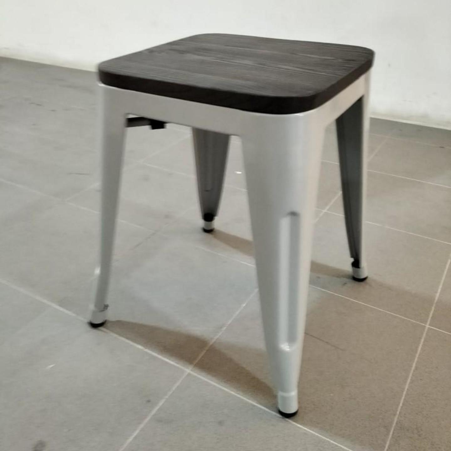 DENVER Short Metal Stool in SILVER with Wooden Top