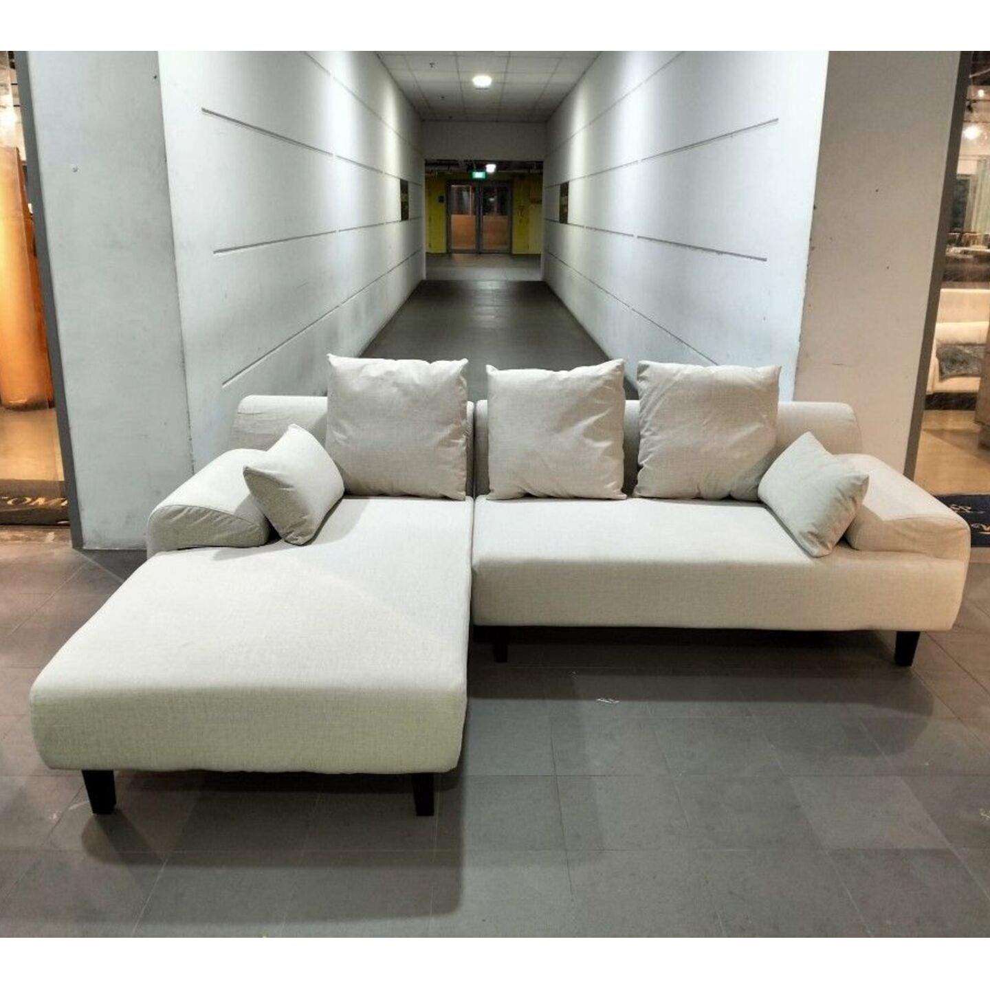 PET FRIENDLY LANZONI L-Shaped 3 Seater Sofa in CREAM WHITE TECH FABRIC (50707-P1)