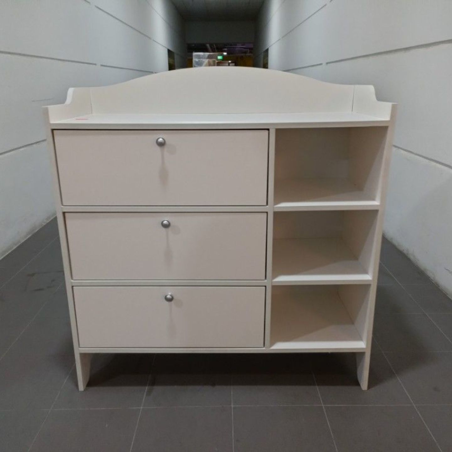 YVIN Chest of Drawers in WHITE