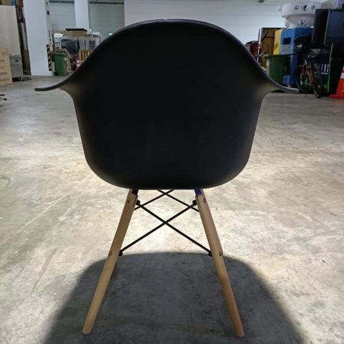RAYS Eames Replica Armchair in BLACK