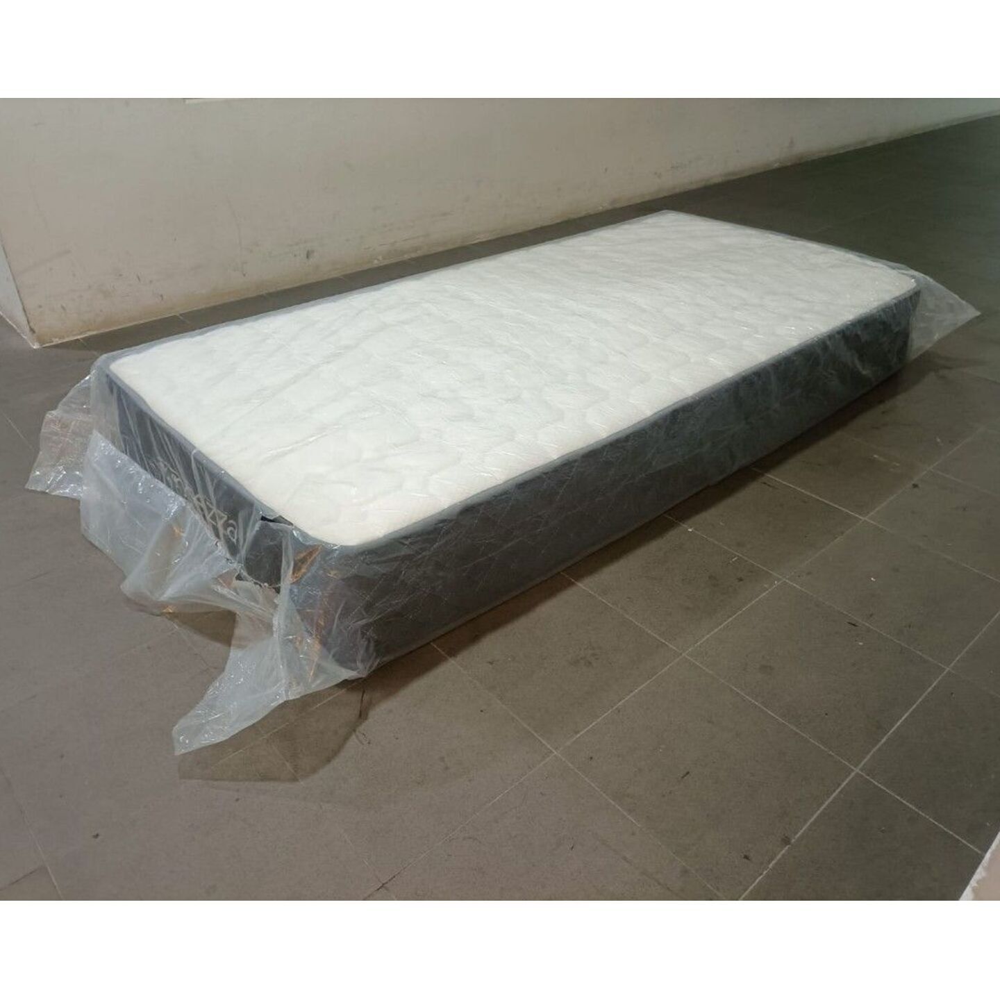 SUPREZZA II Single Size Pocketed Spring Mattress with Pillow Top by SEPORA