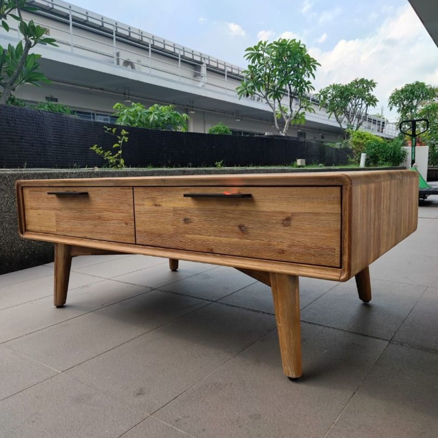 VETTEL Coffee Table with Storage