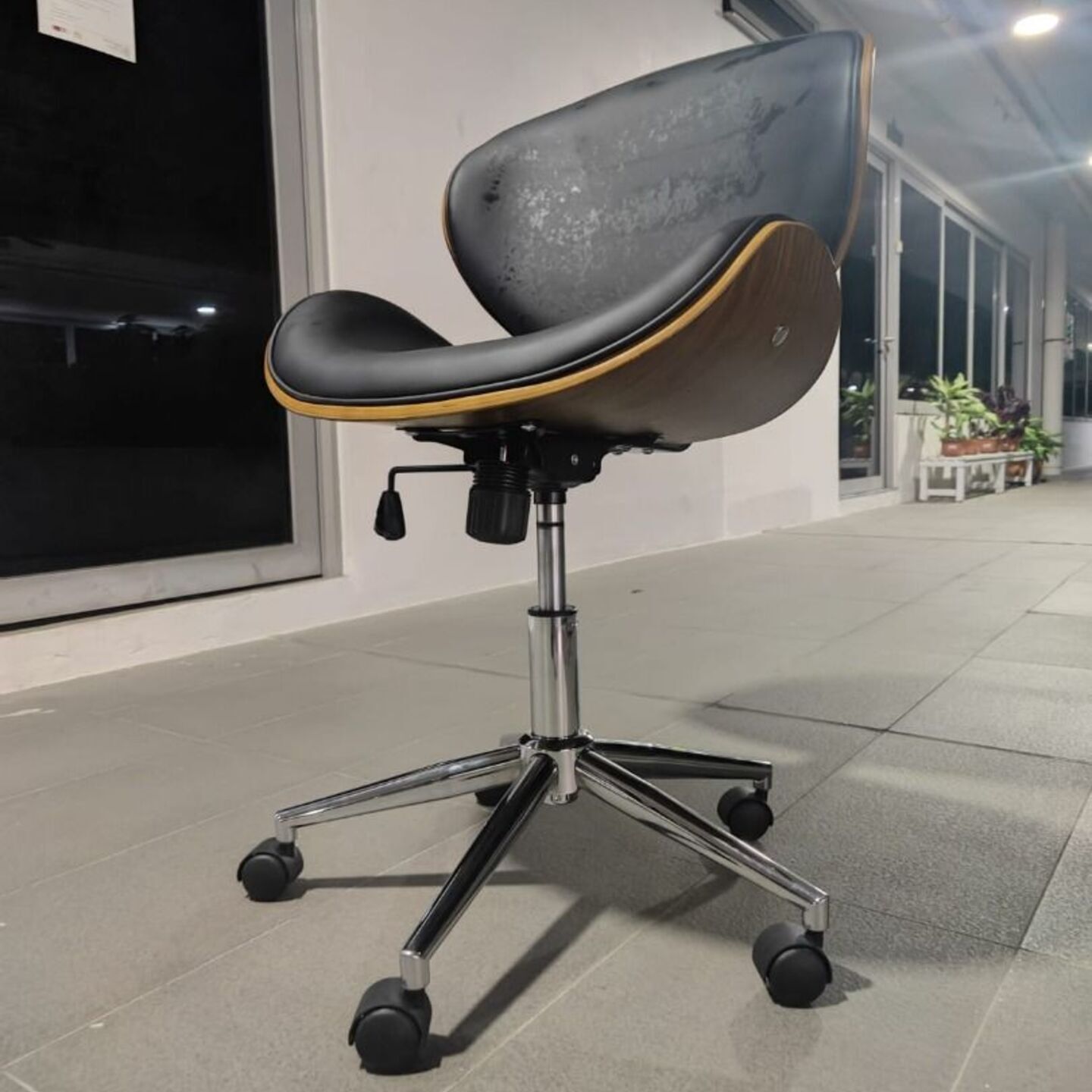 STEWART Office Chair in black