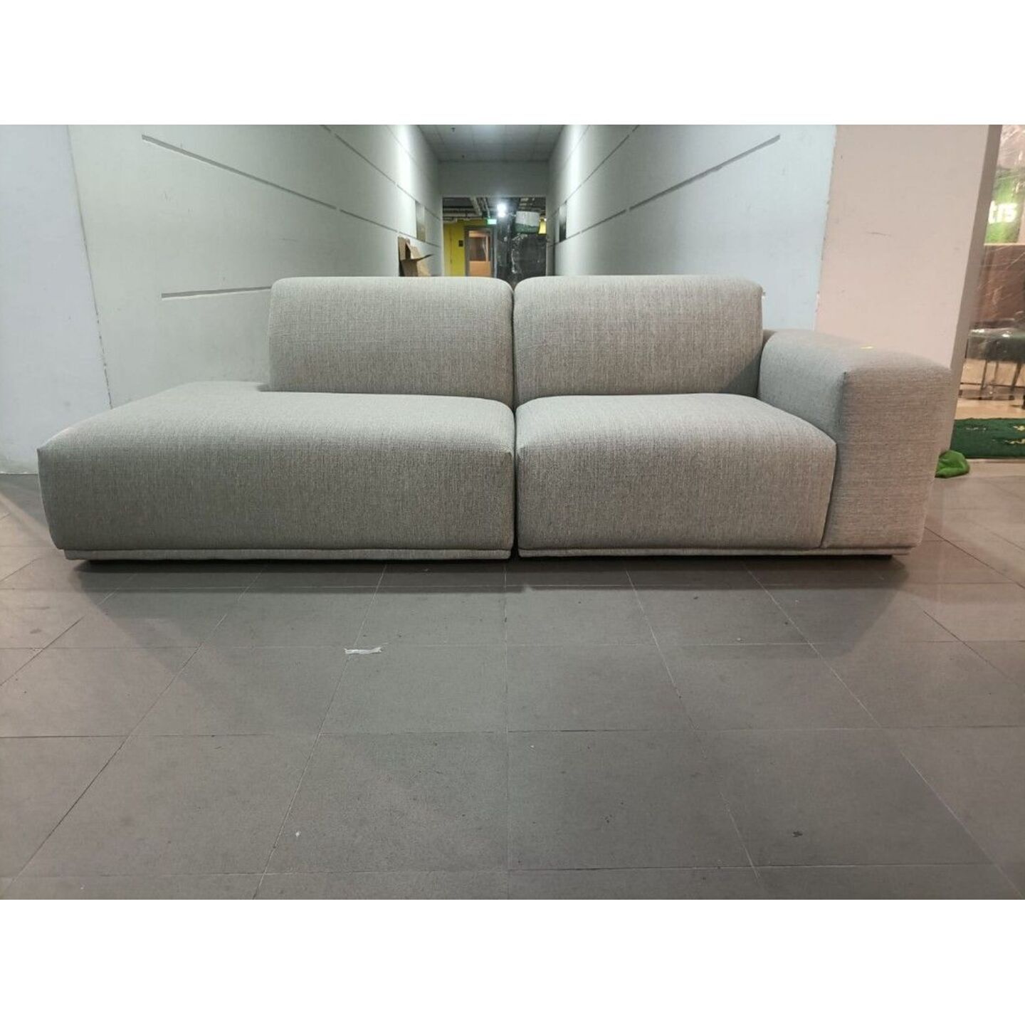 HYEKYO Side Chaise Sofa in LIGHT GREY FABRIC