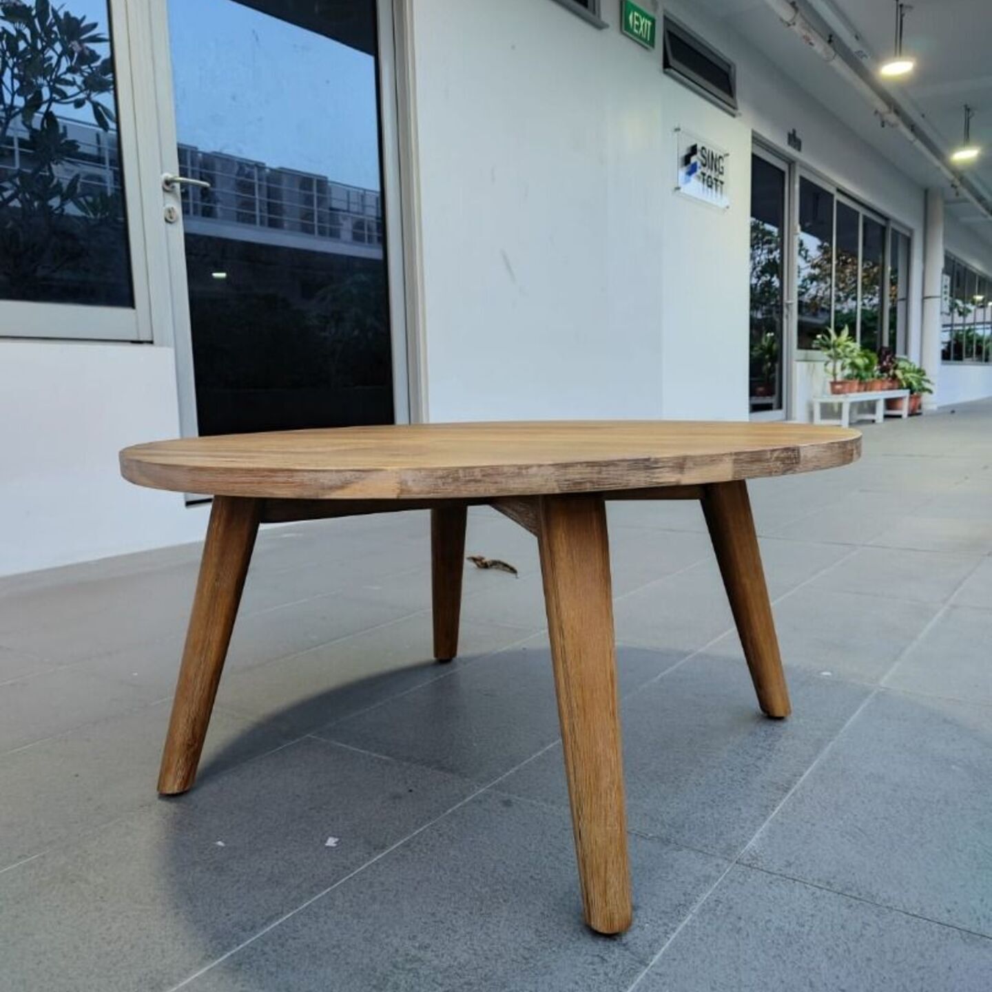 VETTEL ACACIA Wood Round Coffee Table