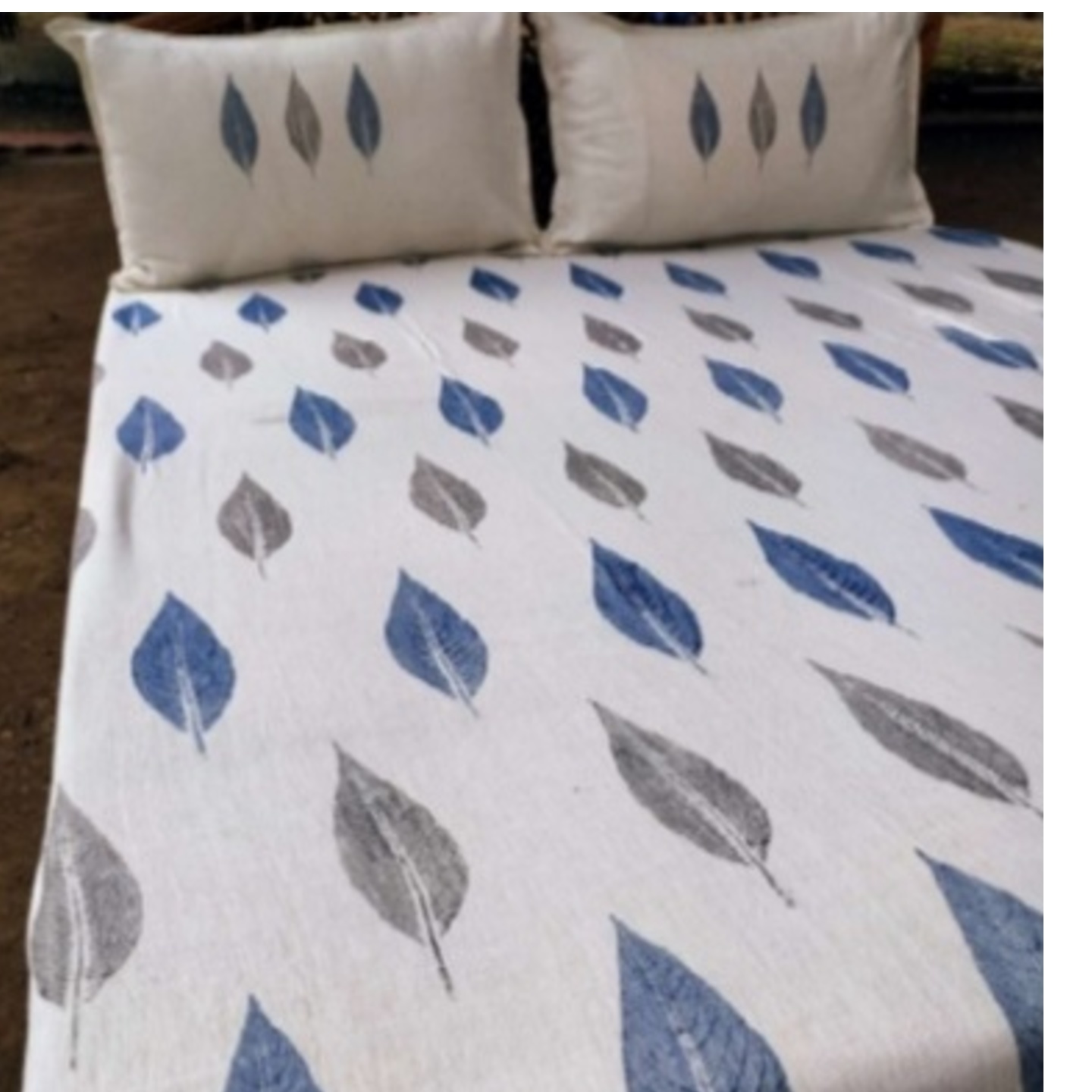 Double Bed Cover with pillow covers