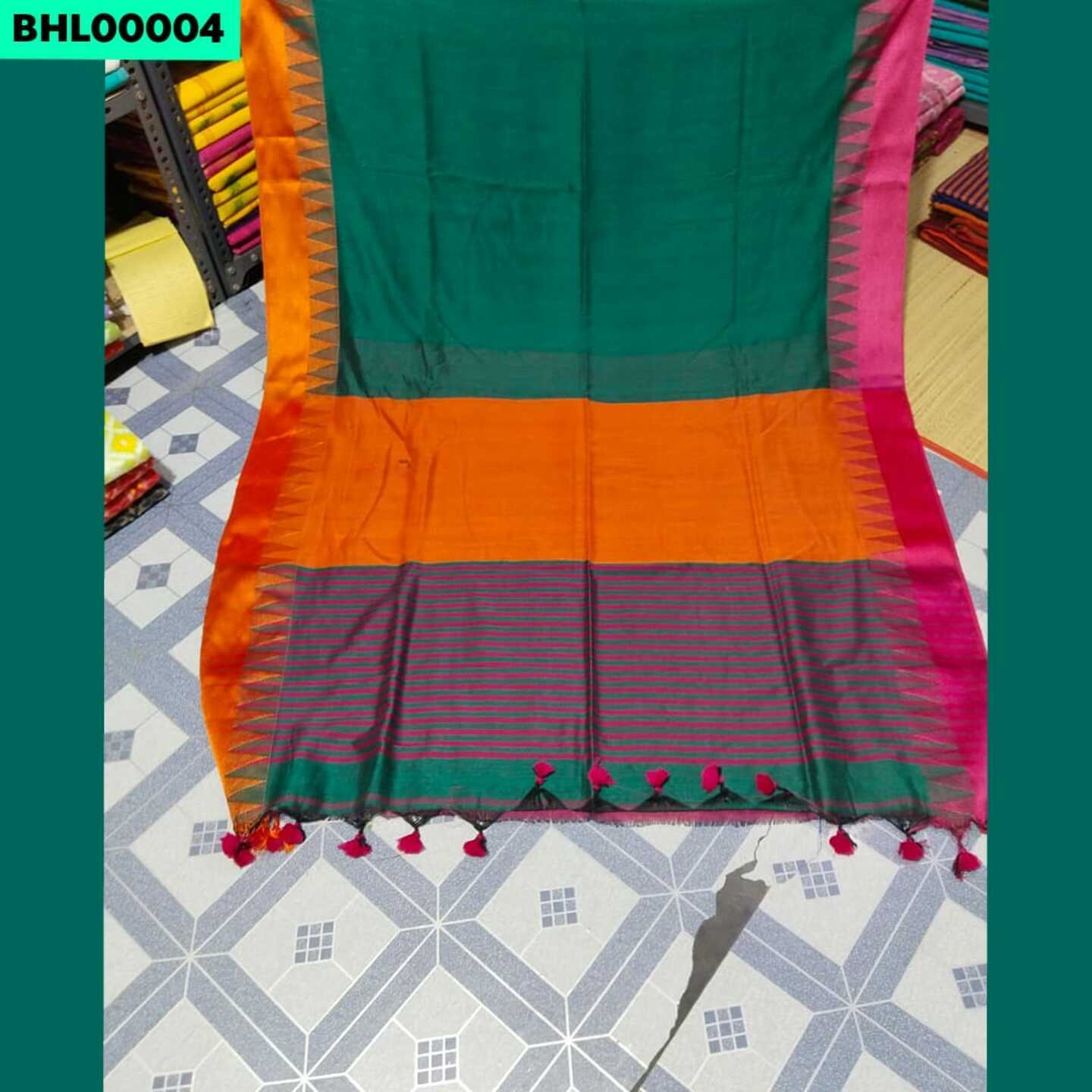 Bunon - Traditional Handloom Saree - Emerald Green