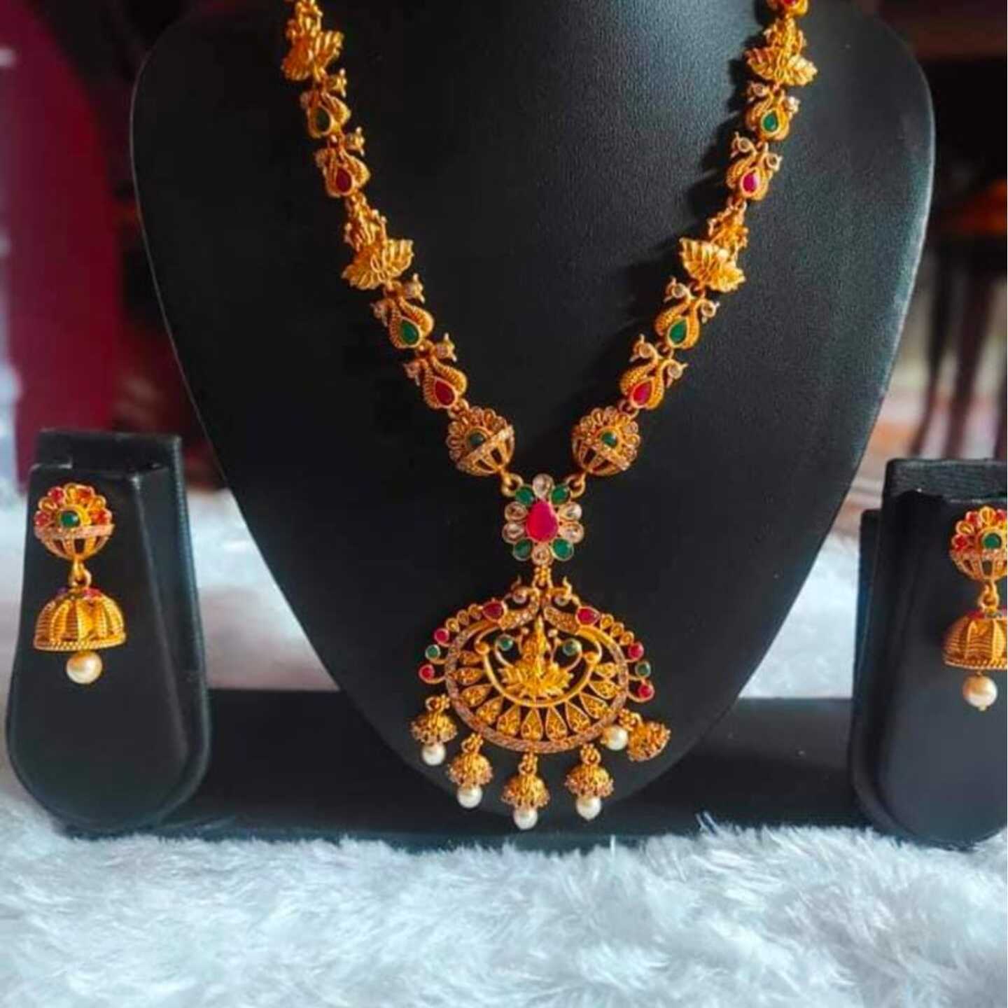Neckleace set
