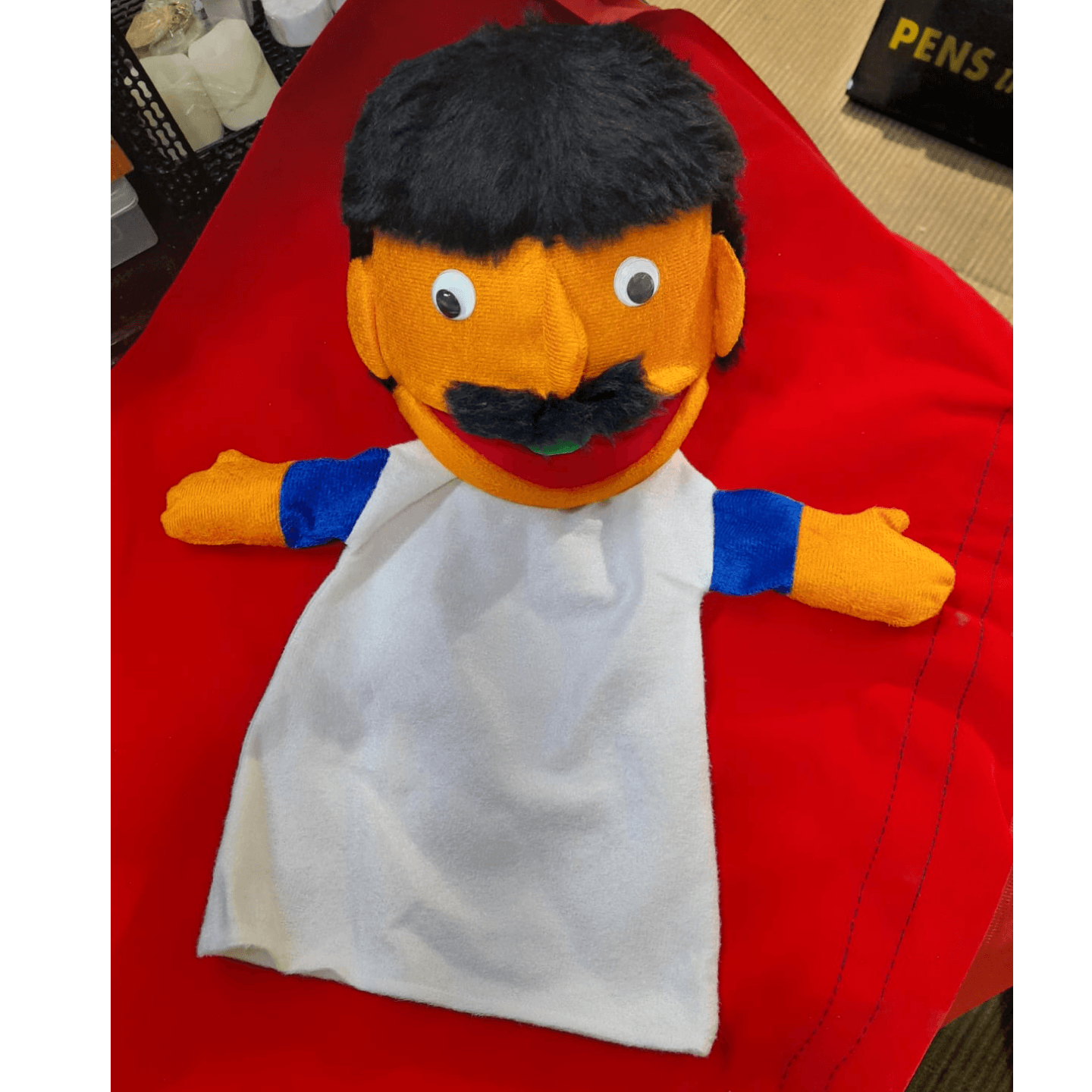 MEN HALF PUPPET