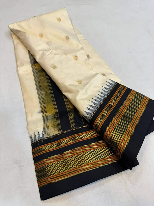 Off White and Black Border - Traditional Handwoven Ilkaal Butta Saree online