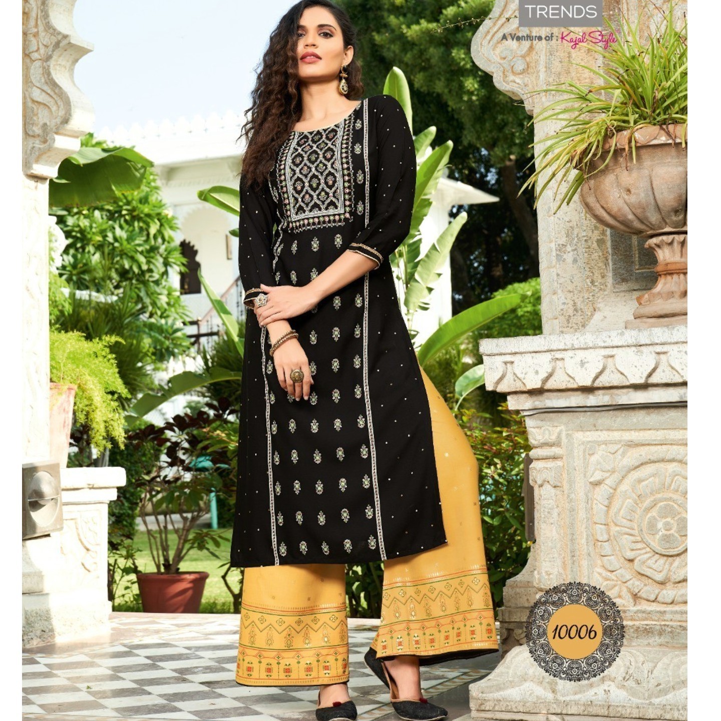 Diya Trends Women Black Color Kurta with Flared Palazzos