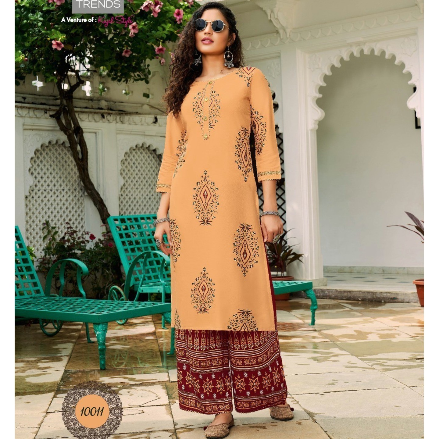 Diya Trends Women Peach with Maroon Color Kurta with Flared Palazzos
