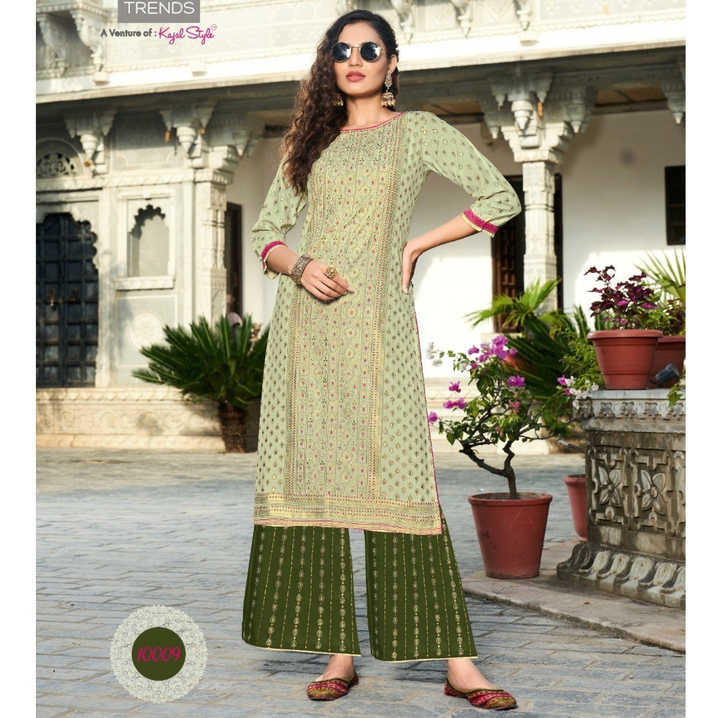 Diya Trends Women Light Pastel Green Color Kurta with Flared Palazzos