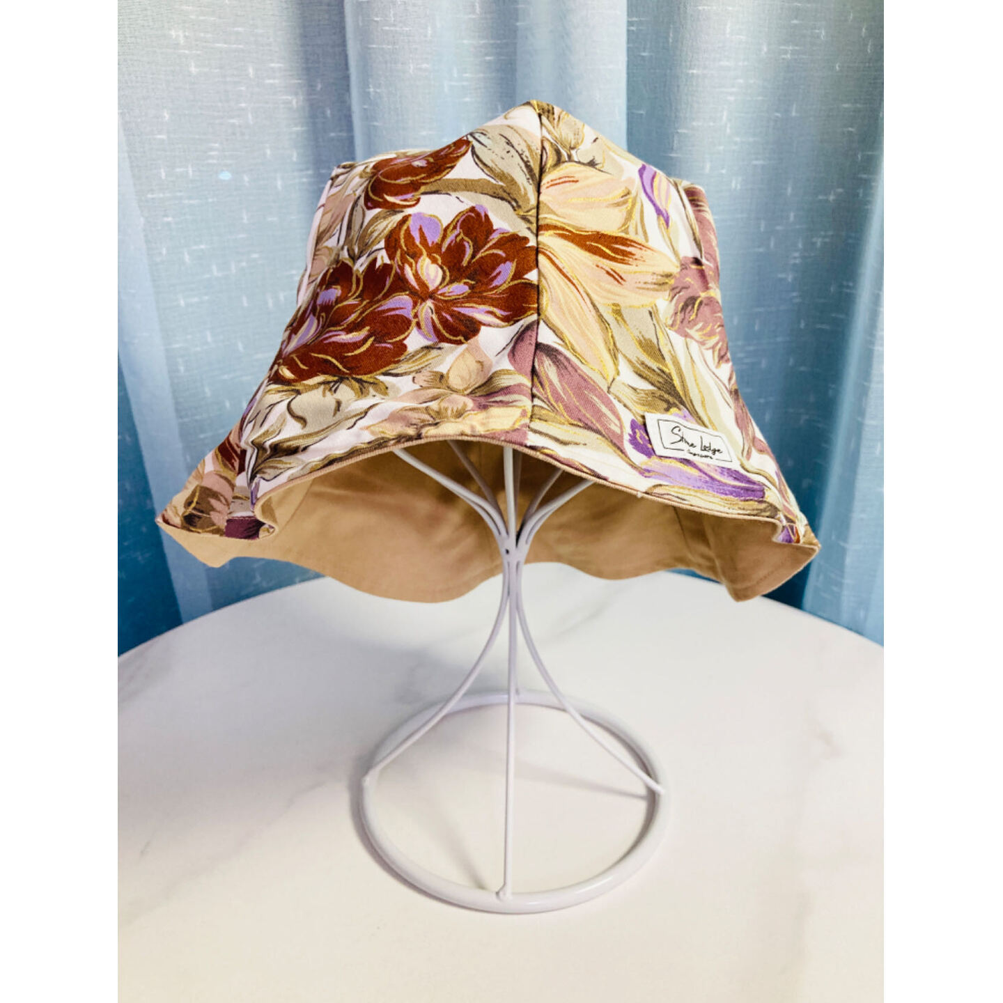 Reversible Hat in Khaki with Printed