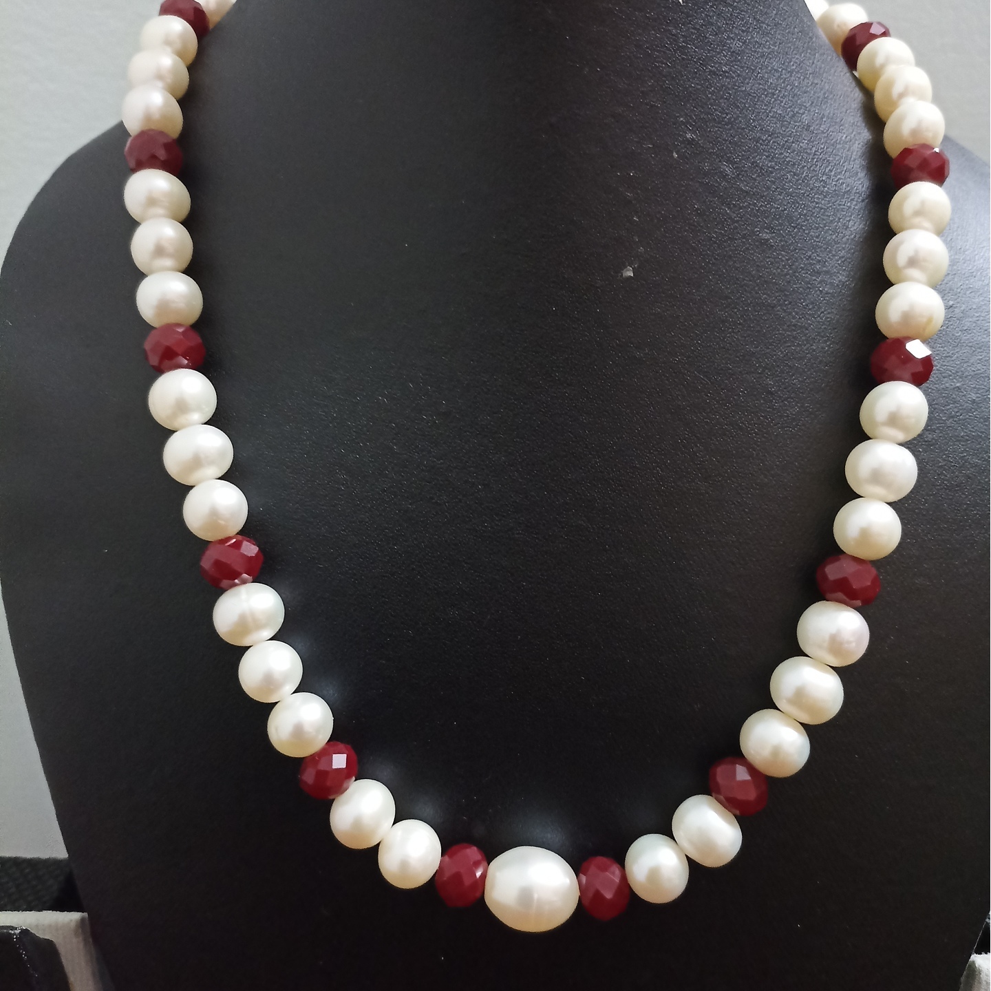 Necklace in Fresh Water Pearls Silver colour 8-9mm AAA+ Quality Pearl Mother of Pearl Necklace
