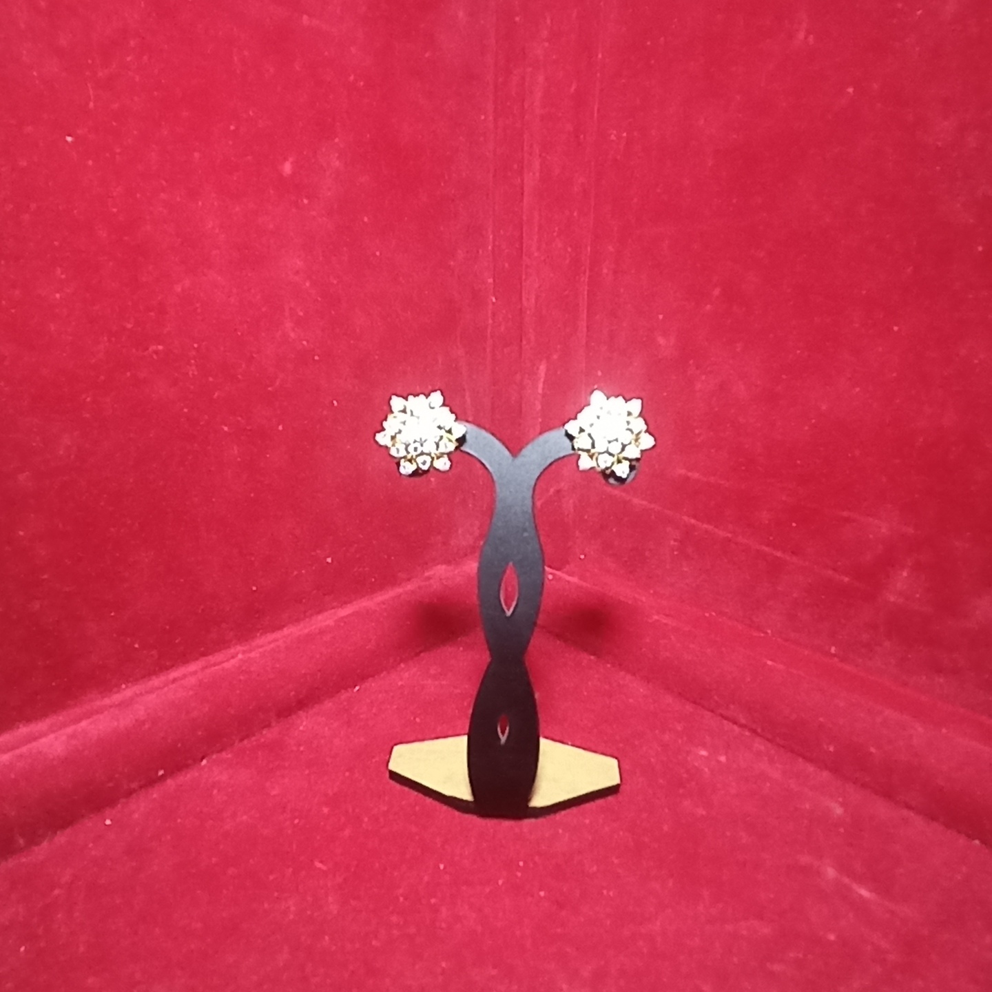 Daffodil Earrings for daily wear