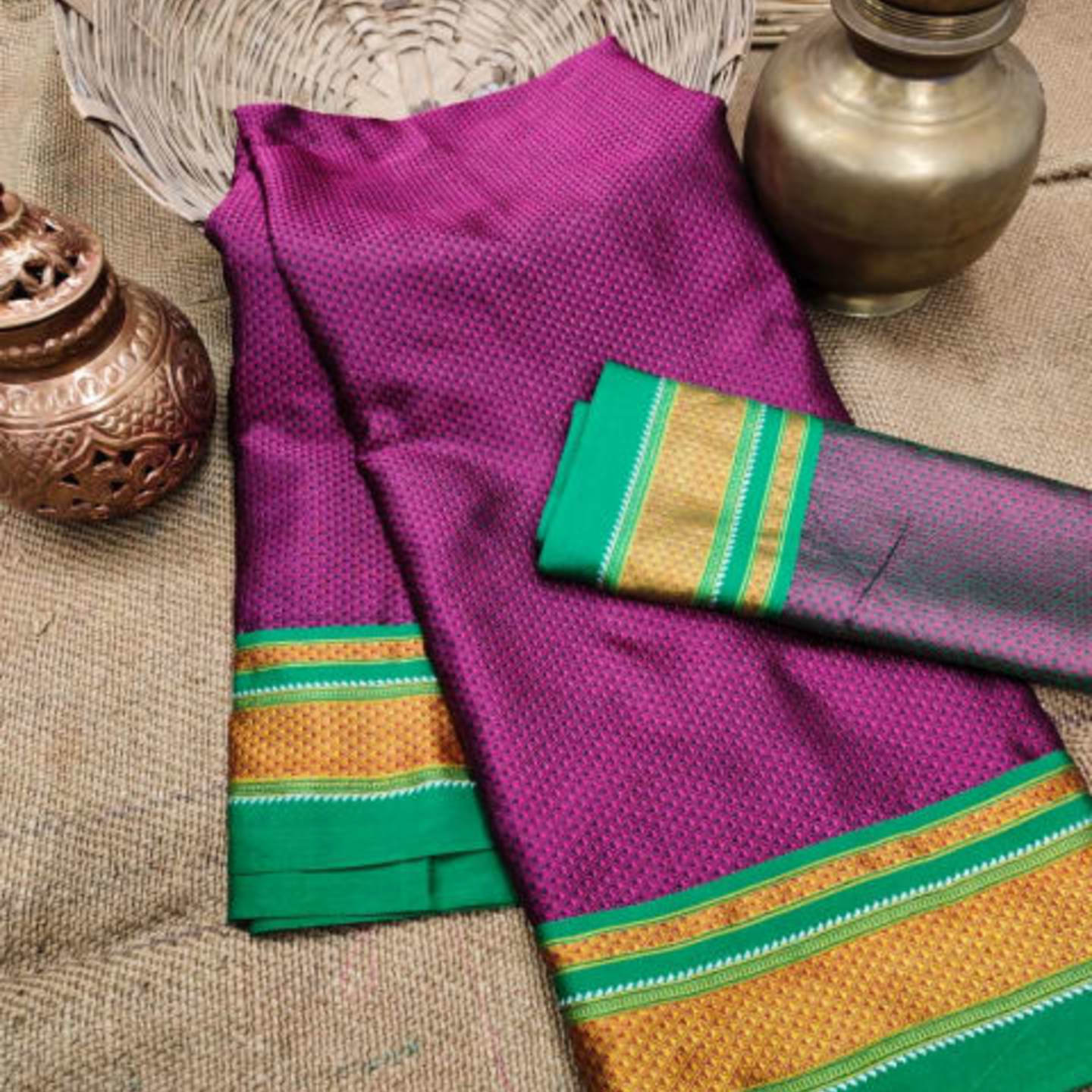 Silk Blend Paisley Print Woven Saree (Khun) 