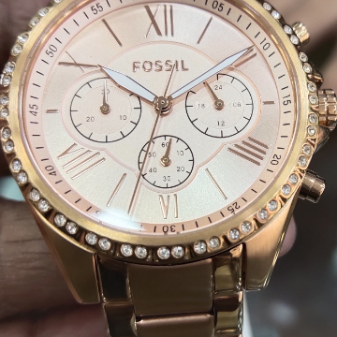 Ladies Original Fossil with 2 yrs Warranty