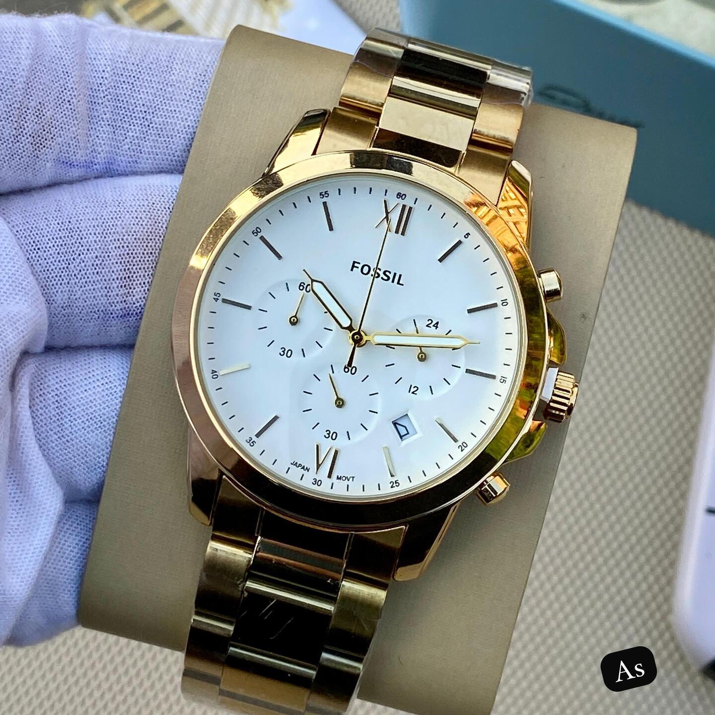 Mens Fossil With Gold Belt and with Gold Dial