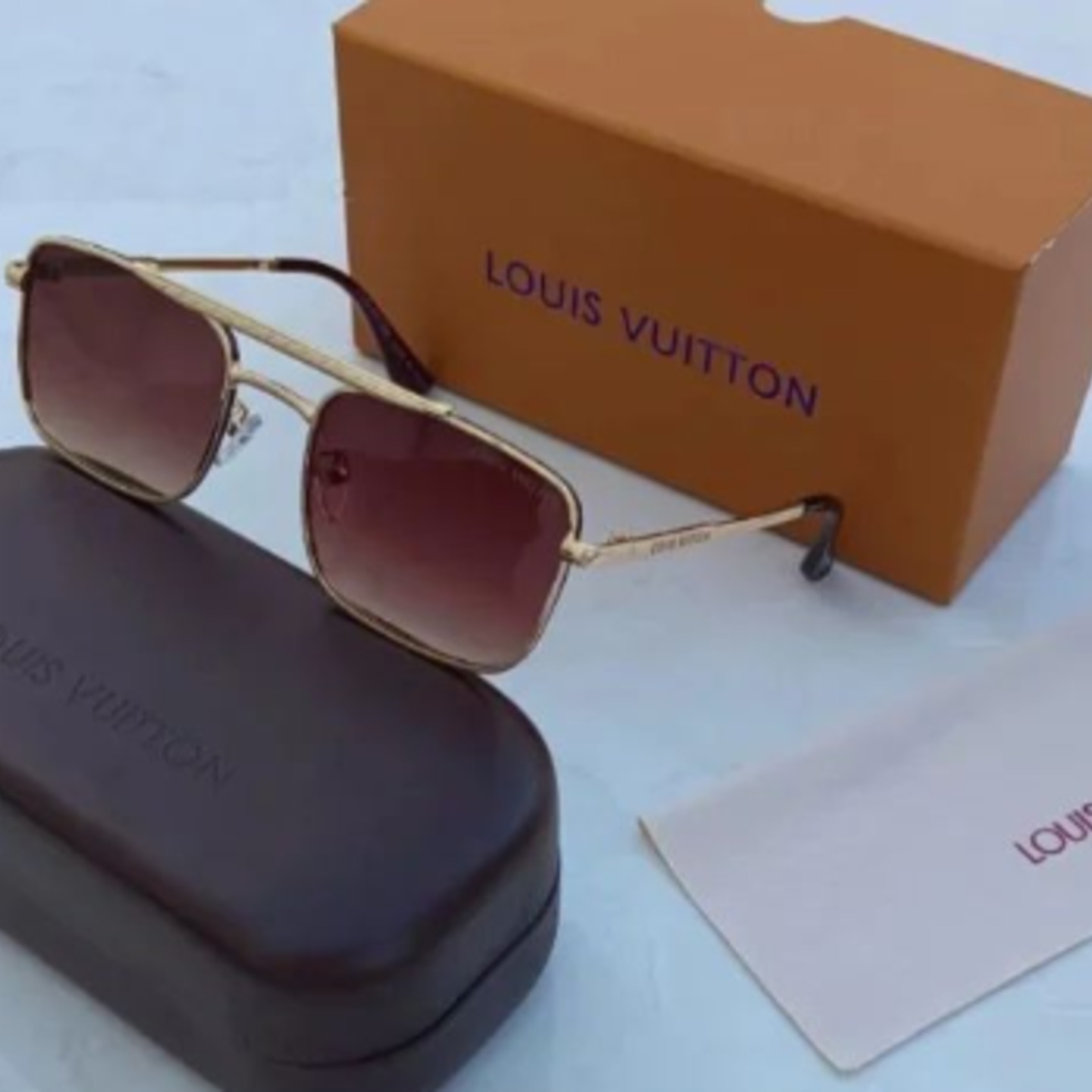 SUNGLASSES