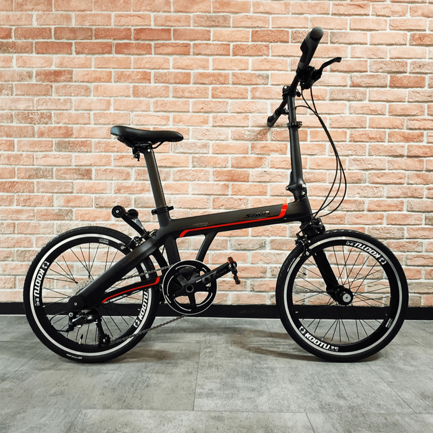 SAVA Z3 Single-arm Skylark Carbon Tri-Folding Bike (Matt Black)