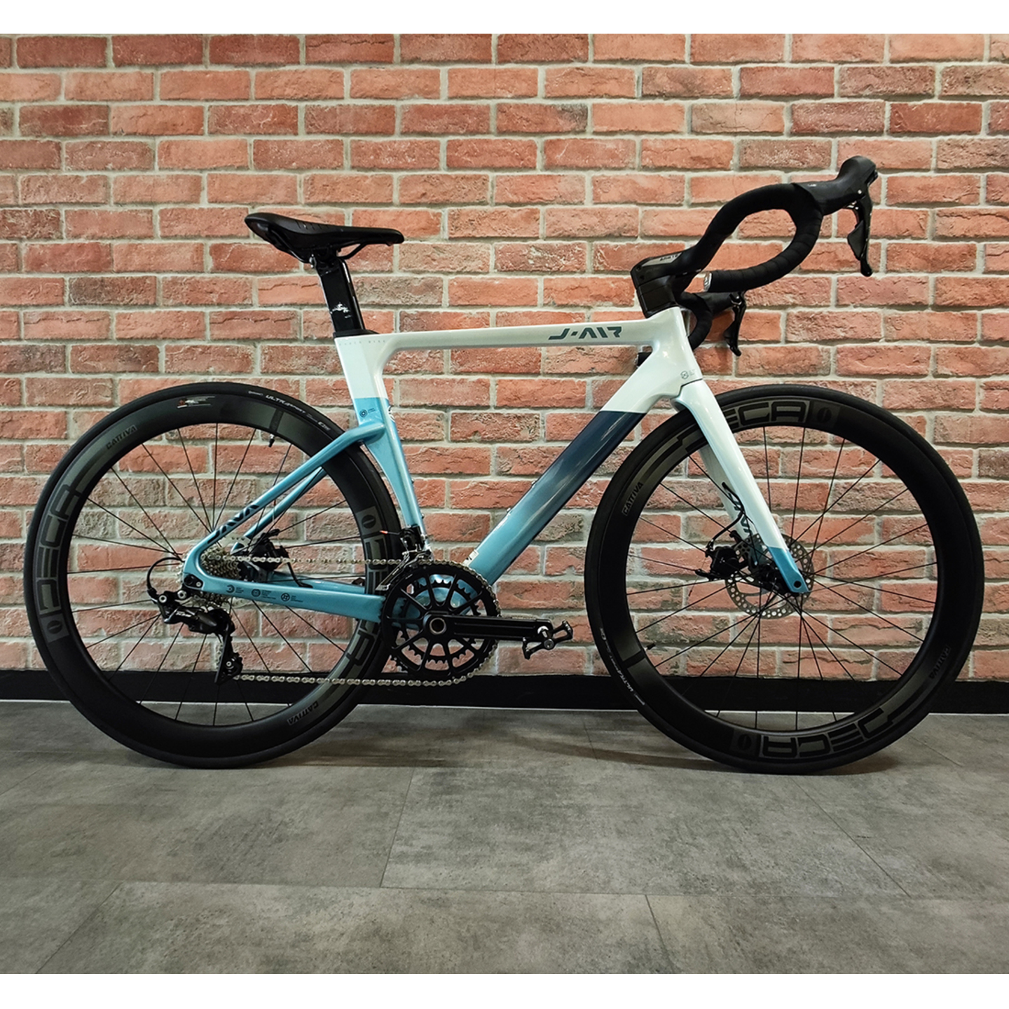 Java FUOCO (Blue-White) Carbon Road Bike (Carbon wheelset)