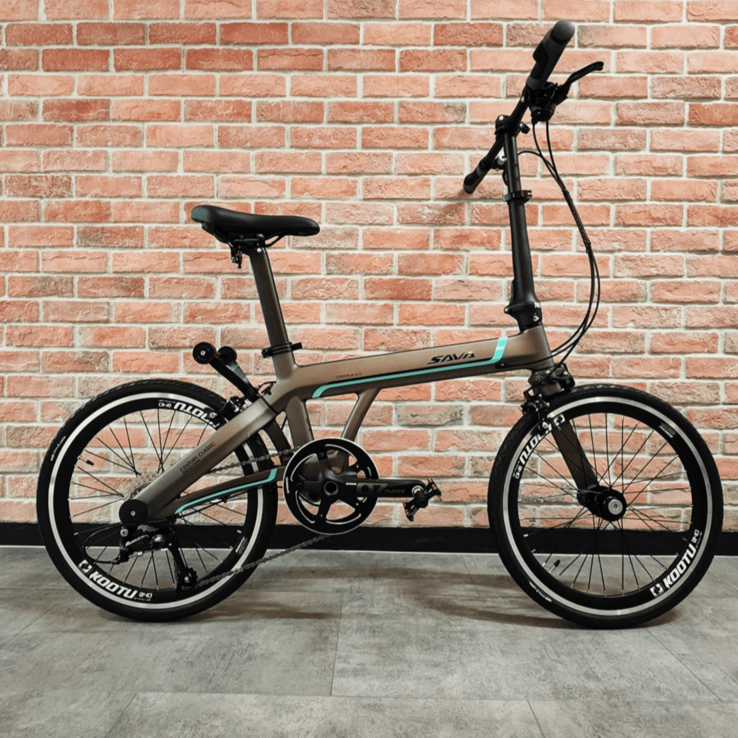 SAVA Z3 Single-arm Skylark Carbon Tri-Folding Bike (Titanium Grey)