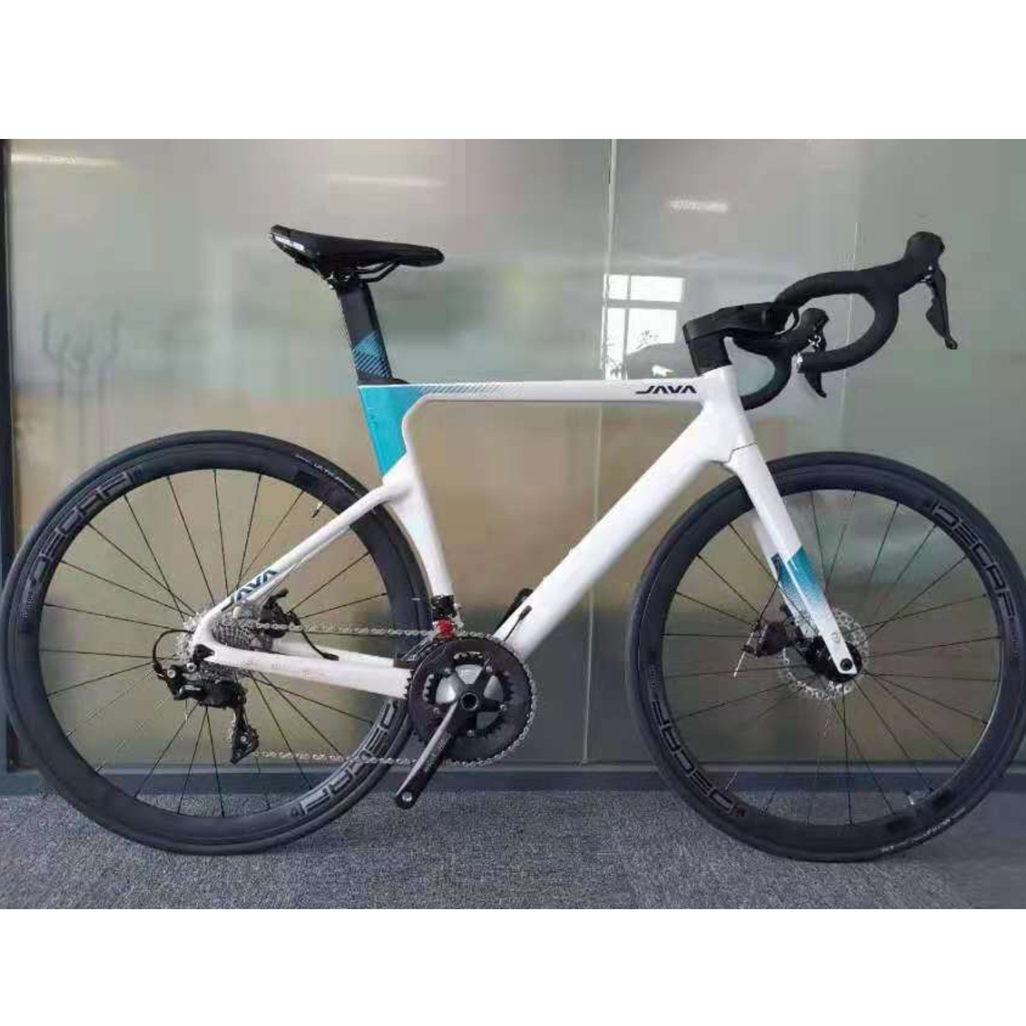 Java FUOCO White Carbon Road Bike Alloy wheelset