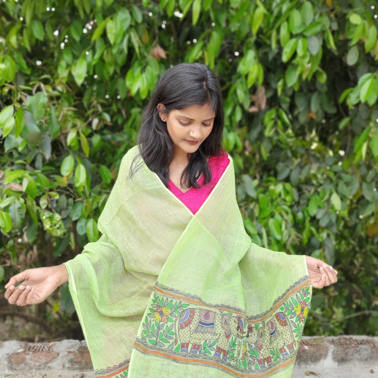 Gajaraj - Pastel Green Hand-painted Madhubani Linen Stole
