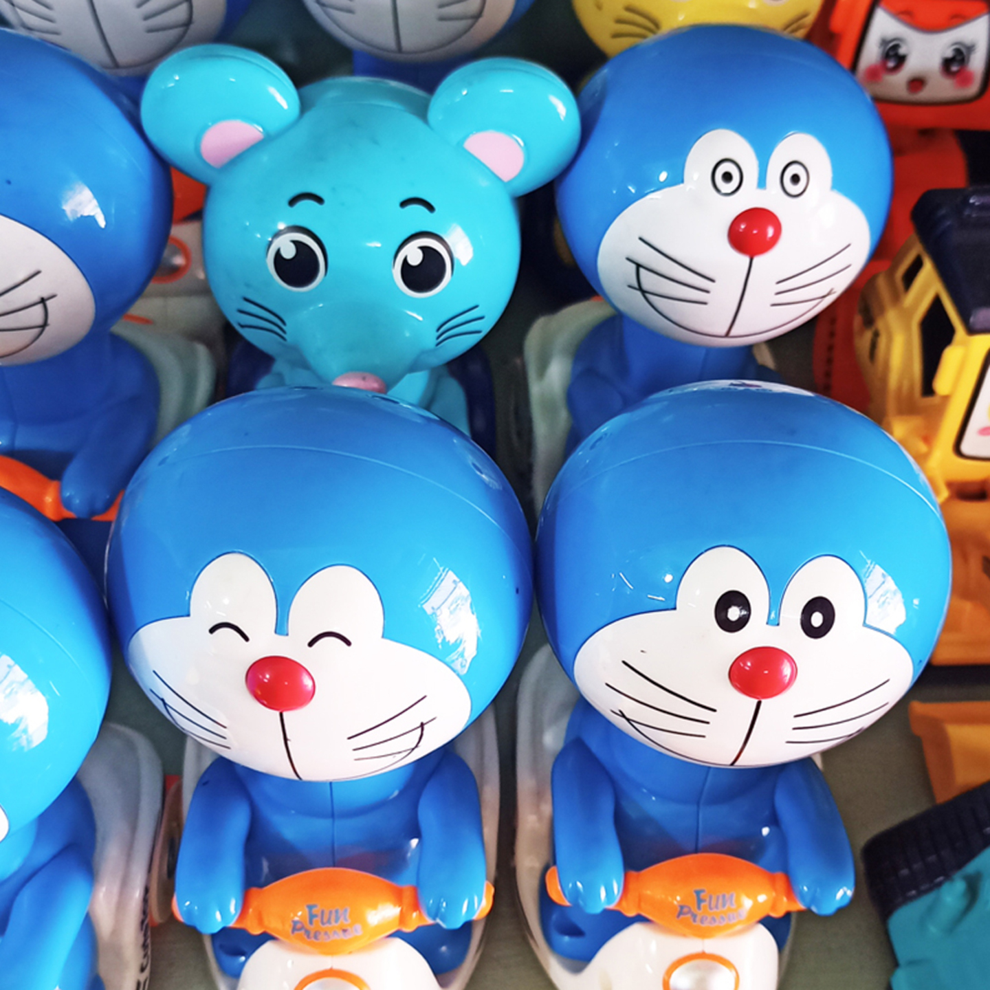 Doraemon Press & Go Toy
