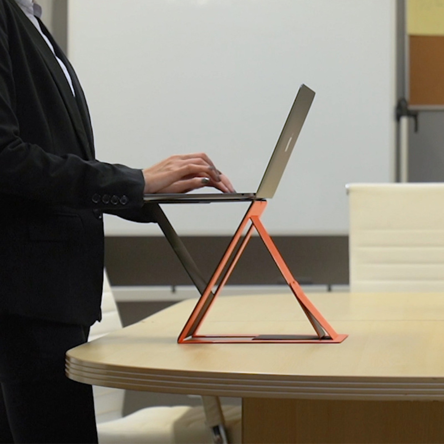 PK22021801   Original MOFT laptop stand 