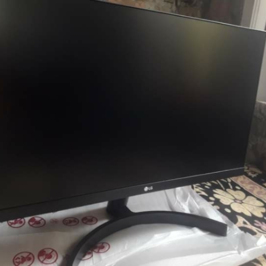 LG 24 inch Monitor IPS 