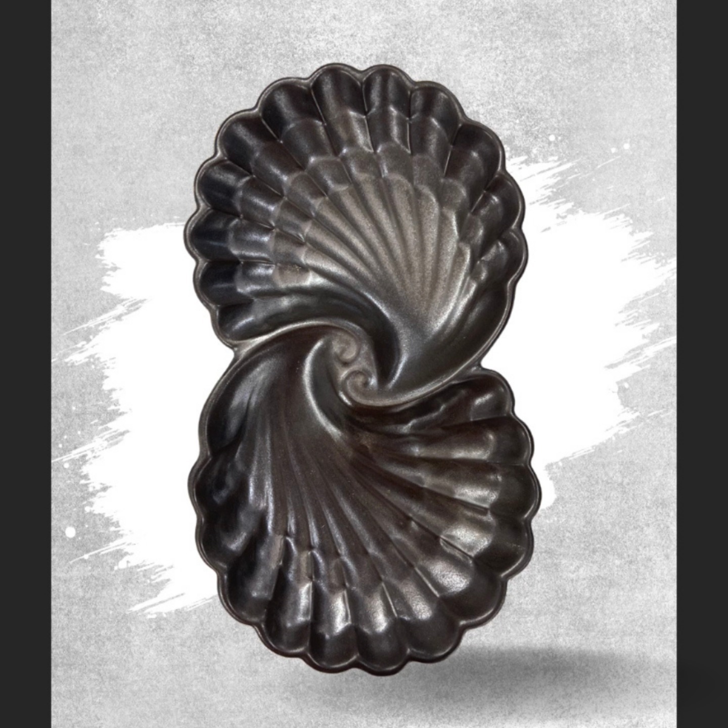 Black Double Shell Platter