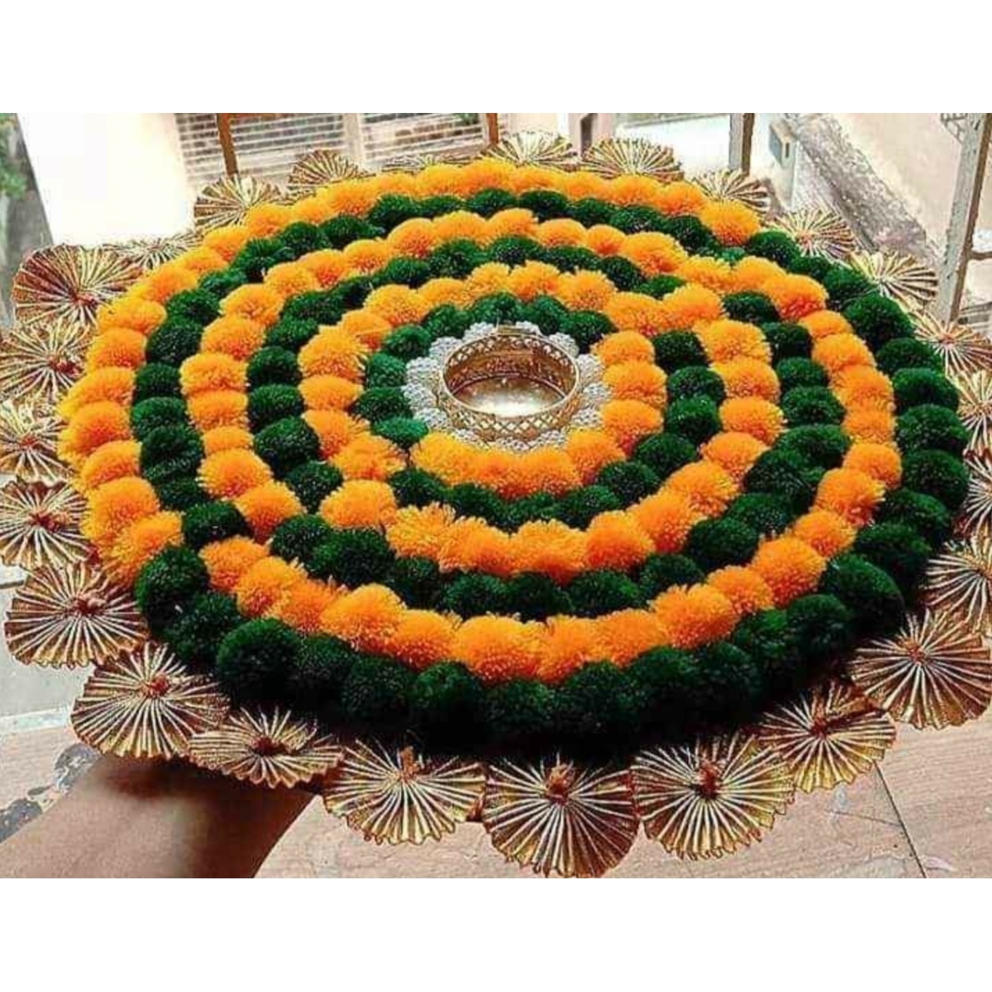 Decorated Diyas & Floor Decor FD18