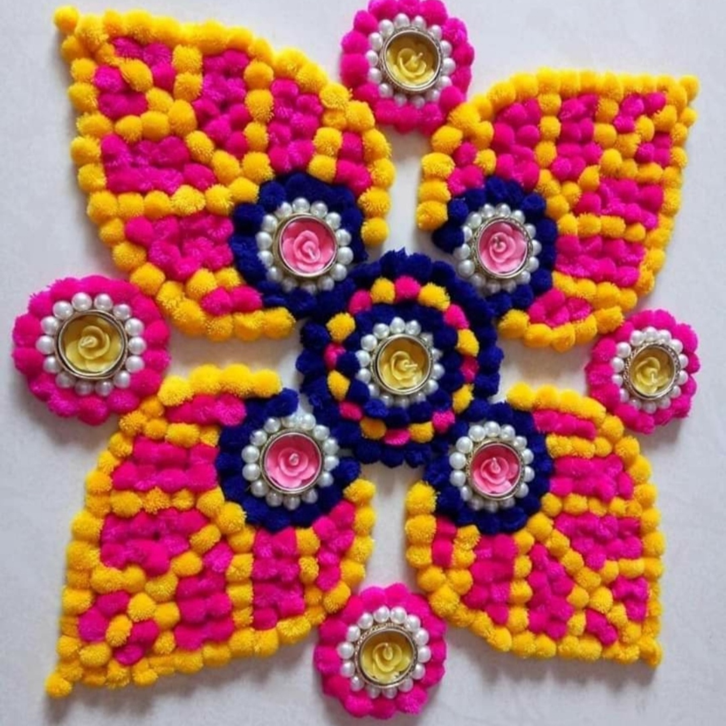 Decorated Diyas & Floor Decor FD09