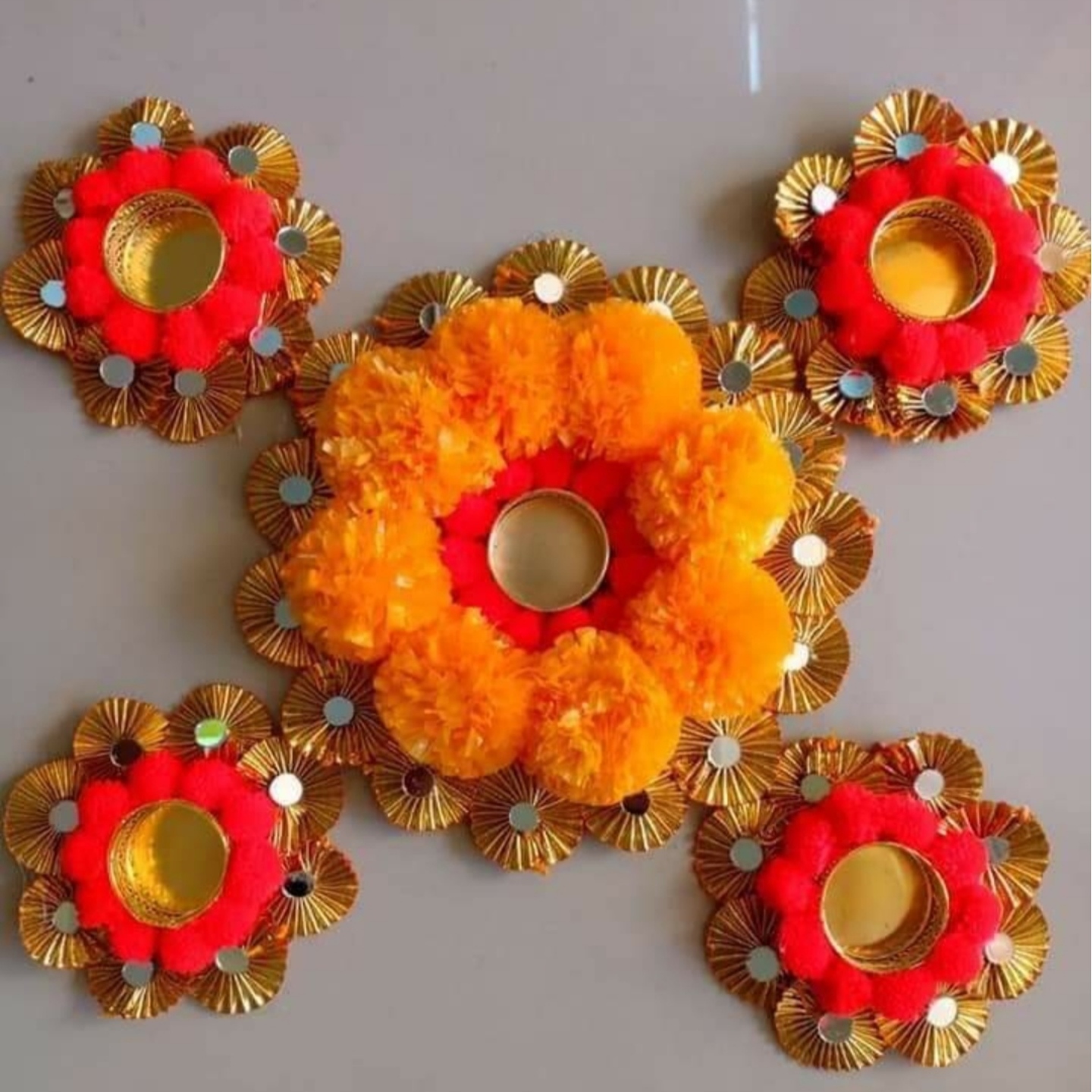 Decorated Diyas & Floor Decor FD13