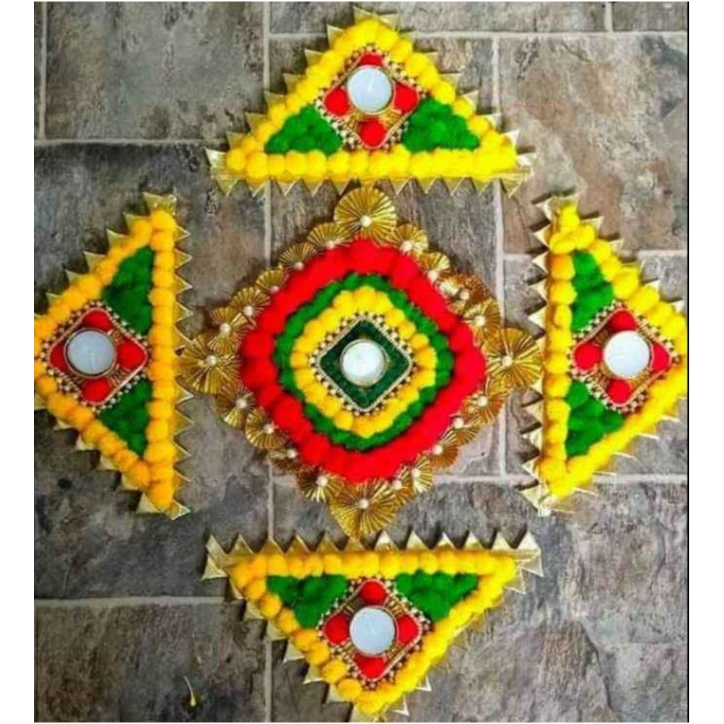 Decorated Diyas & Floor Decor FD02