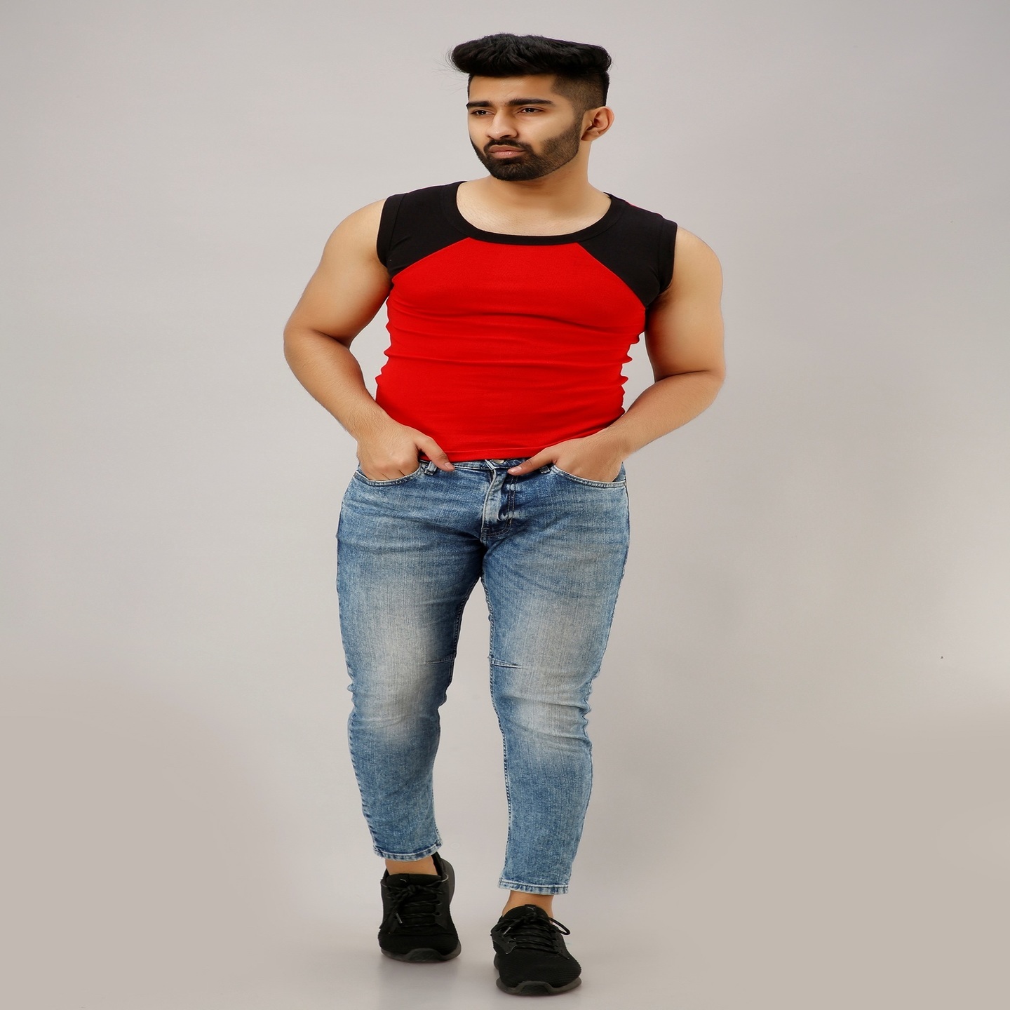 Mens Round Neck Vest Pack of 01 Pcs