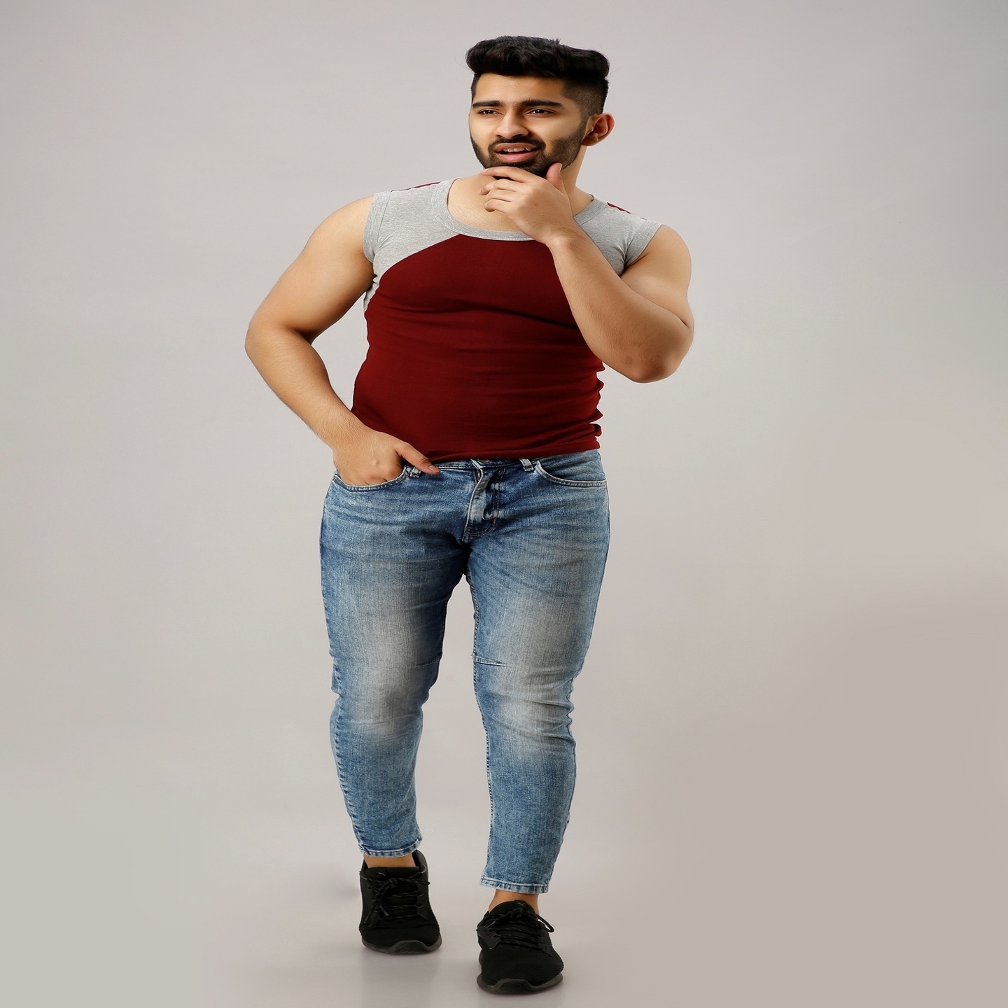 Mens Round Neck Vest Maroon Pack of 01 pcs